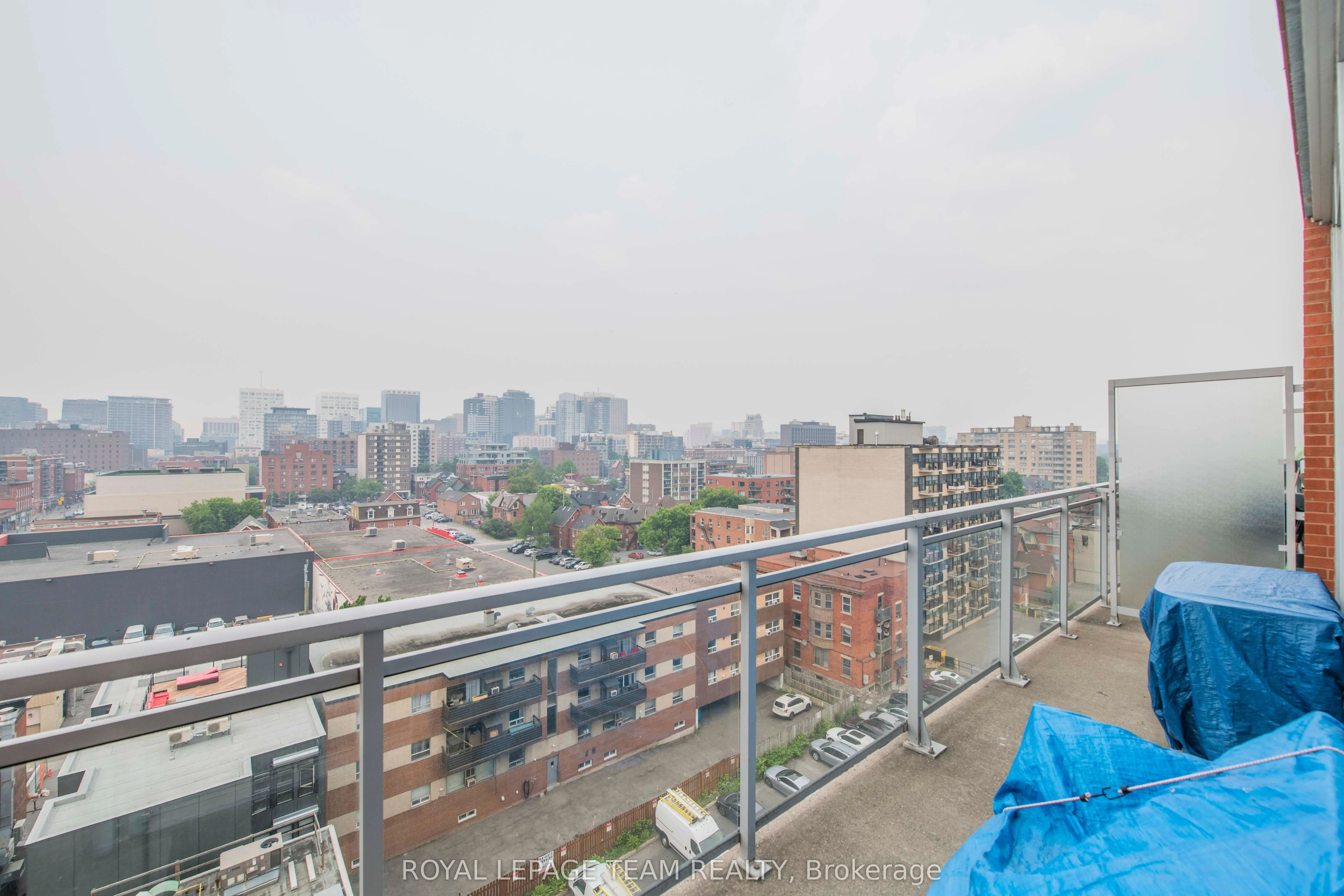 354 Gladstone Avenue, #813