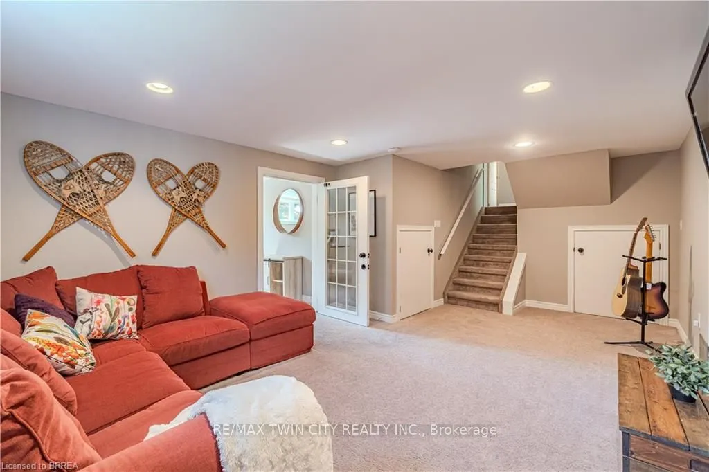 4 Macbride Court