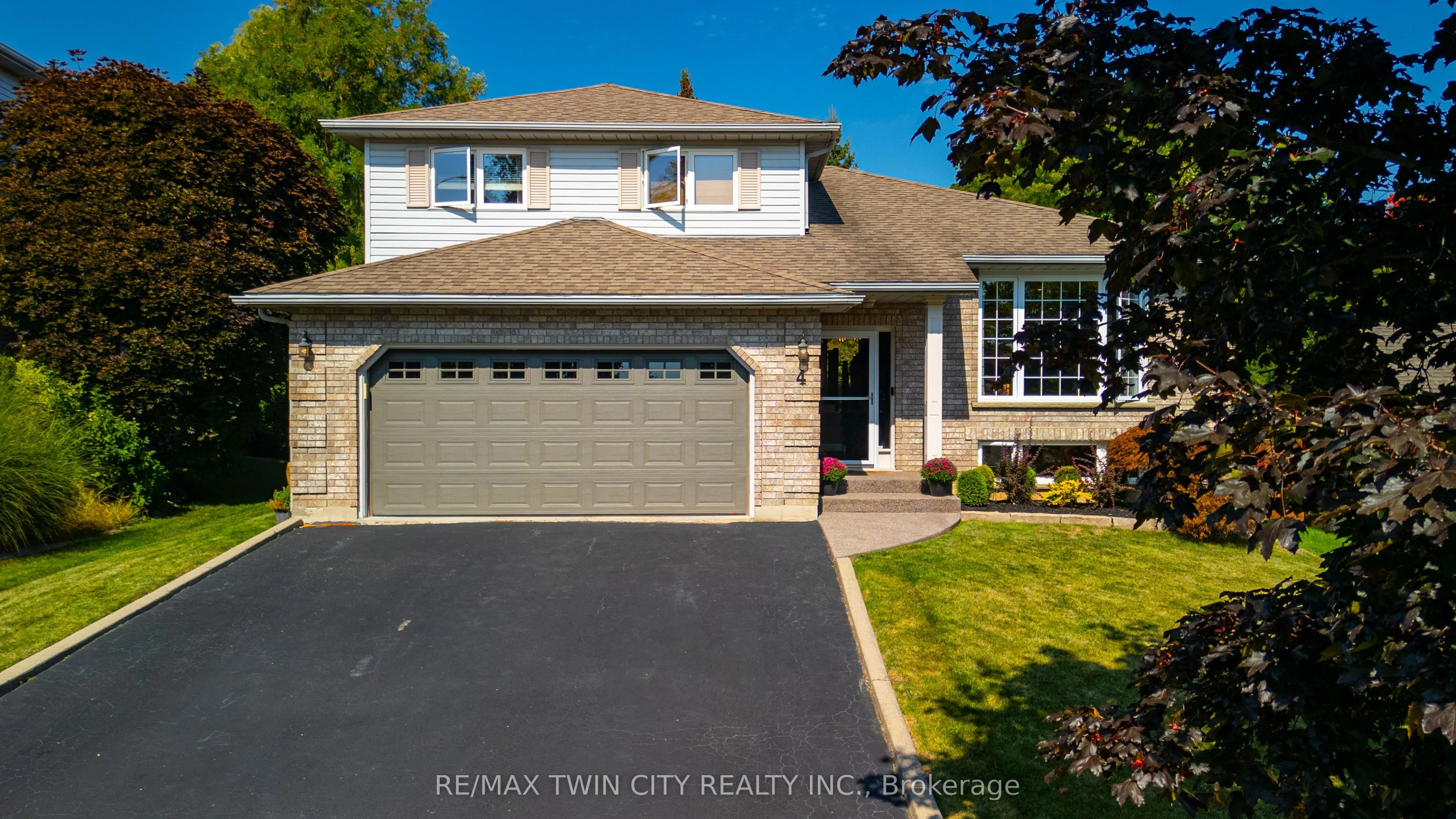 4 Macbride Court