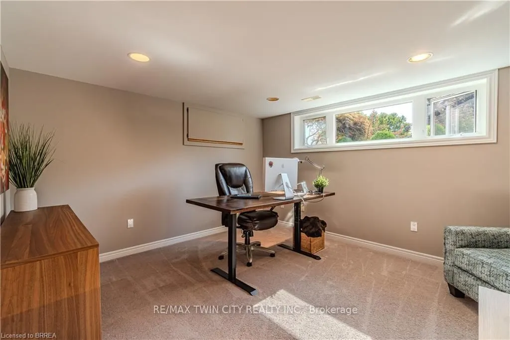 4 Macbride Court