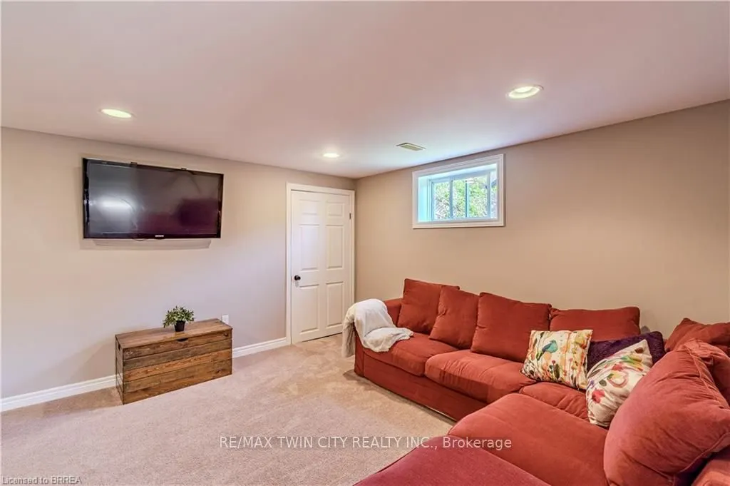 4 Macbride Court