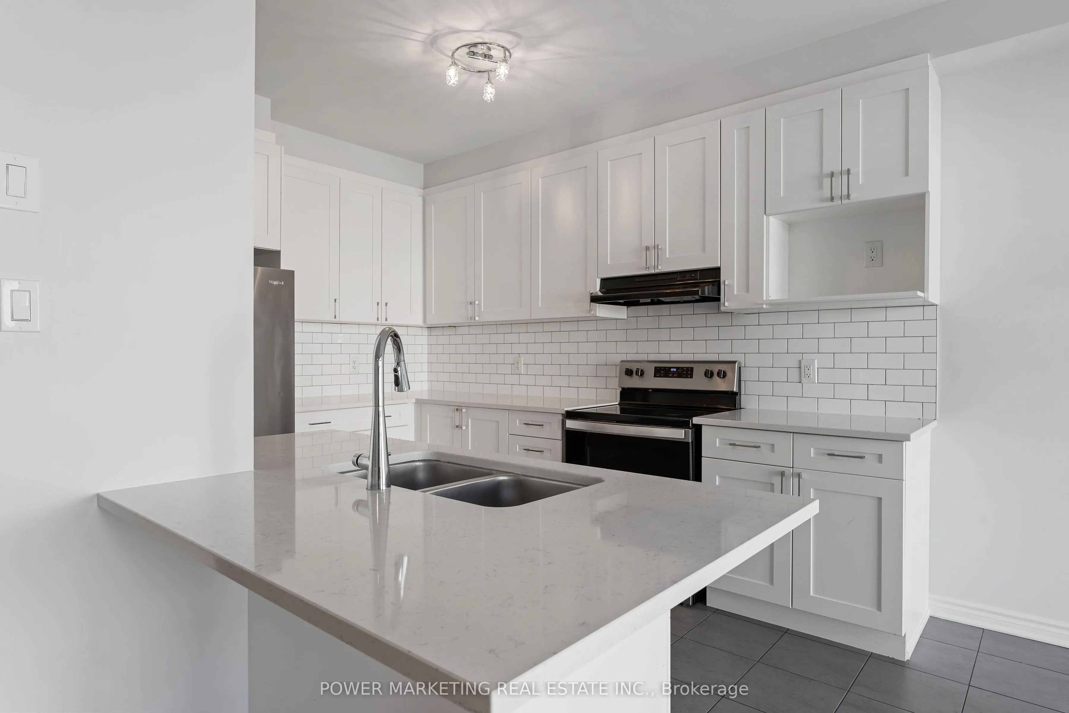 527 Catleaf Row