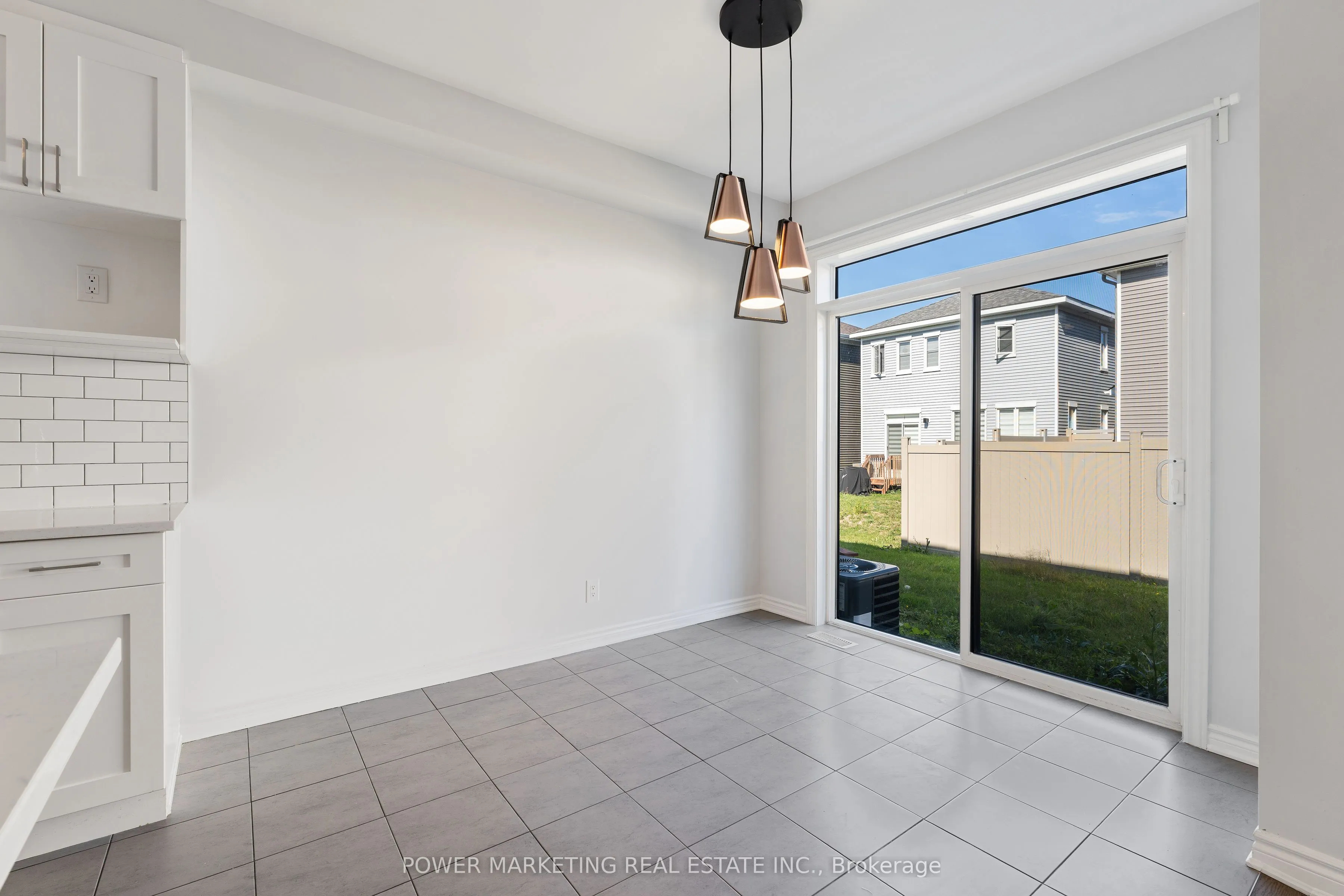 527 Catleaf Row