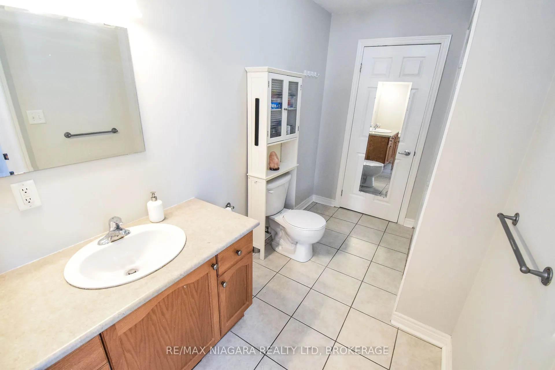 6365 DRUMMOND Road, #114
