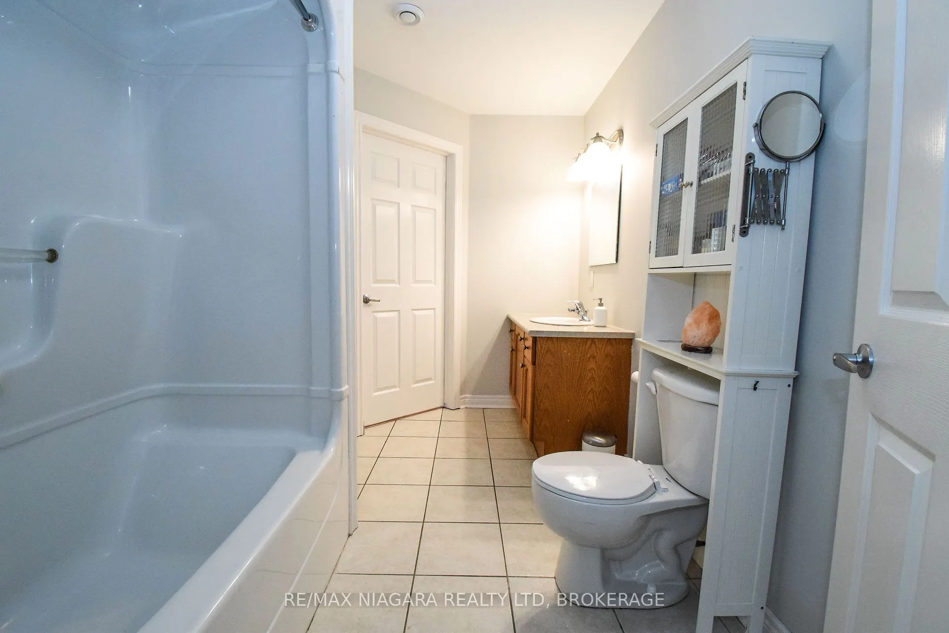 6365 DRUMMOND Road, #114