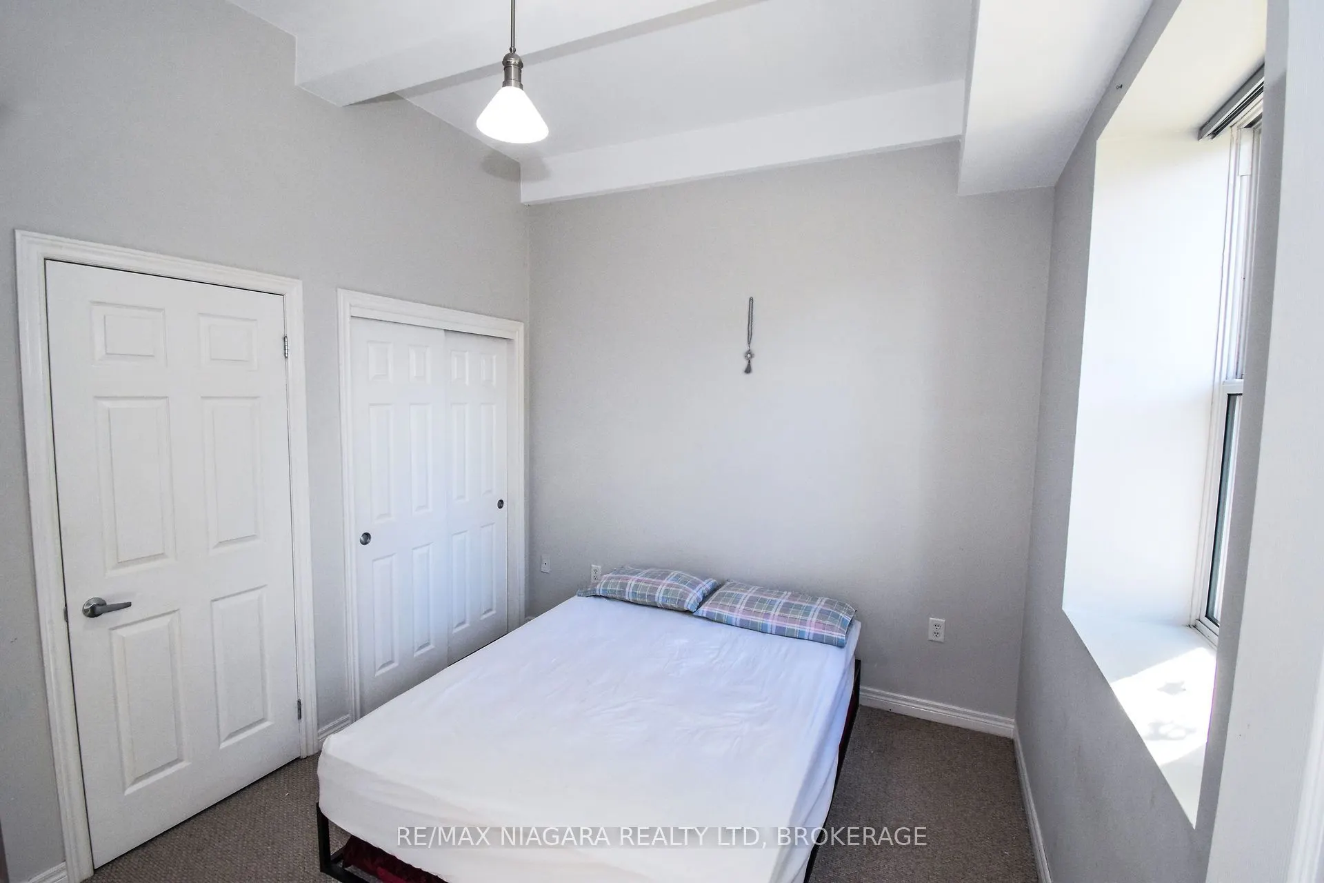 6365 DRUMMOND Road, #114