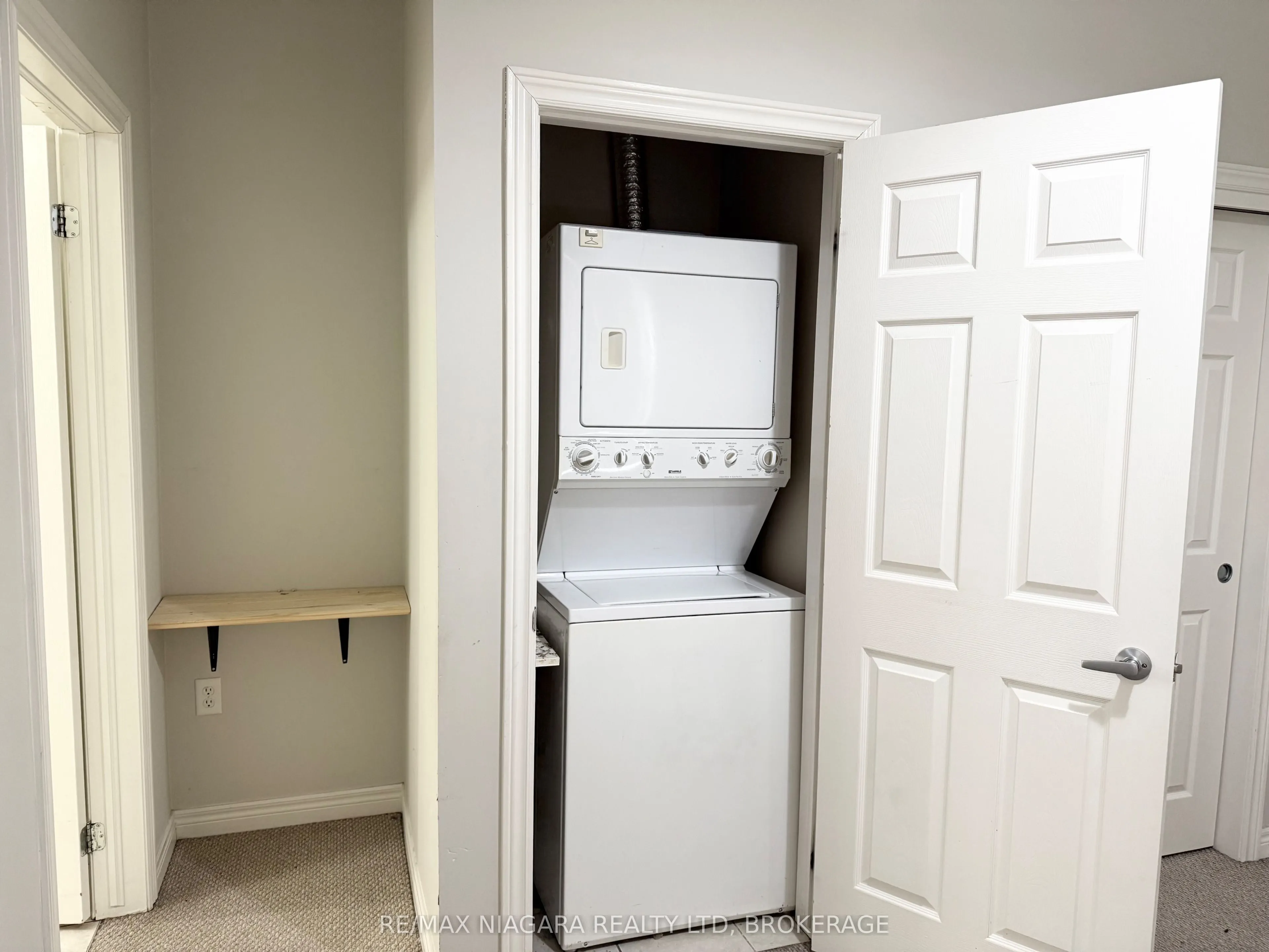 6365 DRUMMOND Road, #114