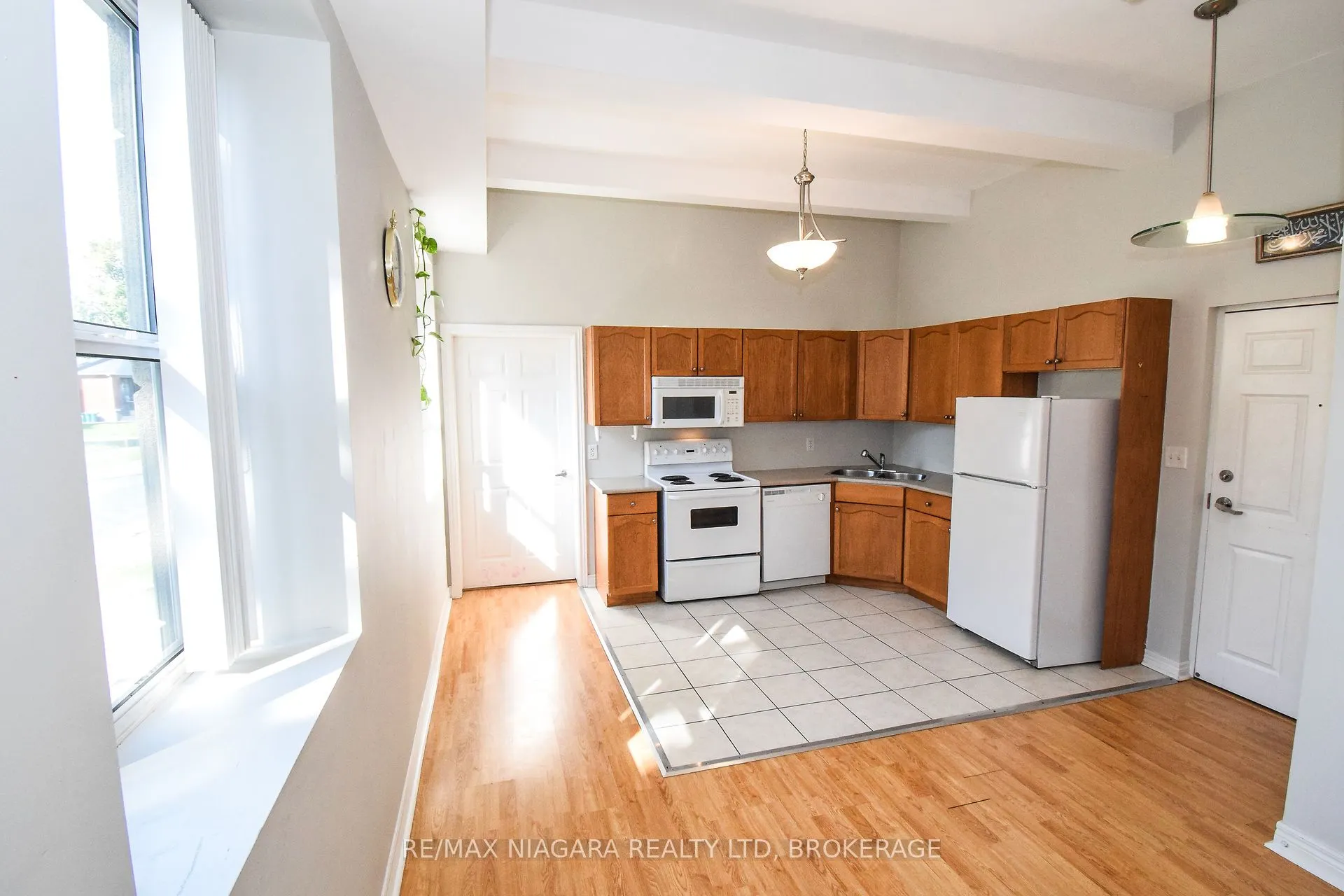 6365 DRUMMOND Road, #114