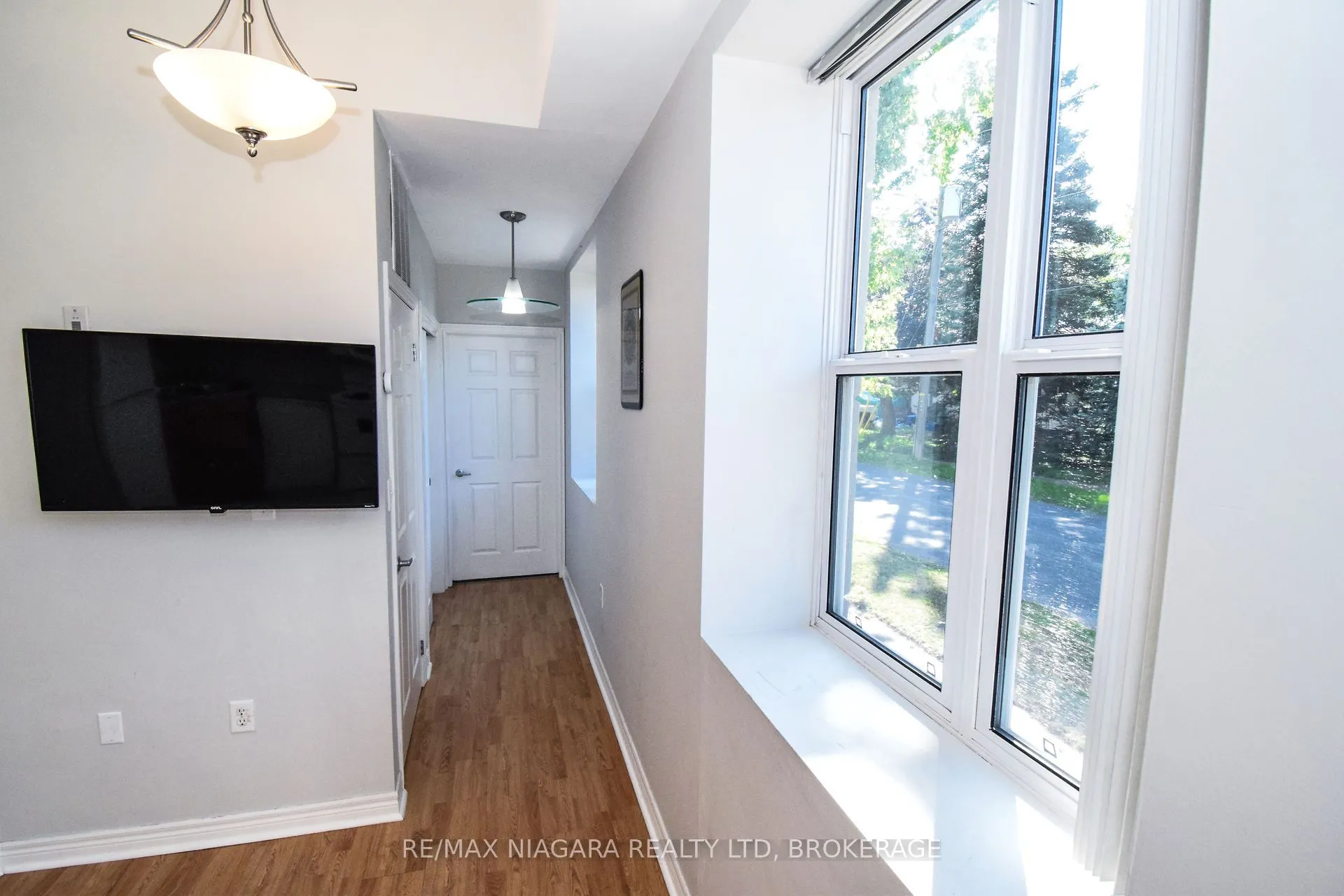 6365 DRUMMOND Road, #114