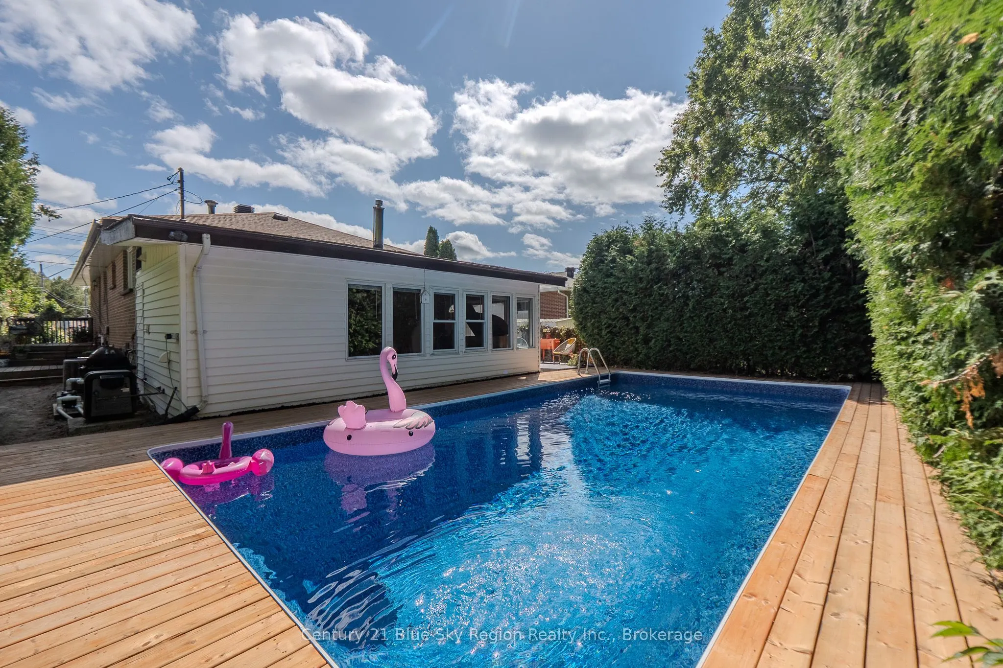 62 Strathcona Drive
