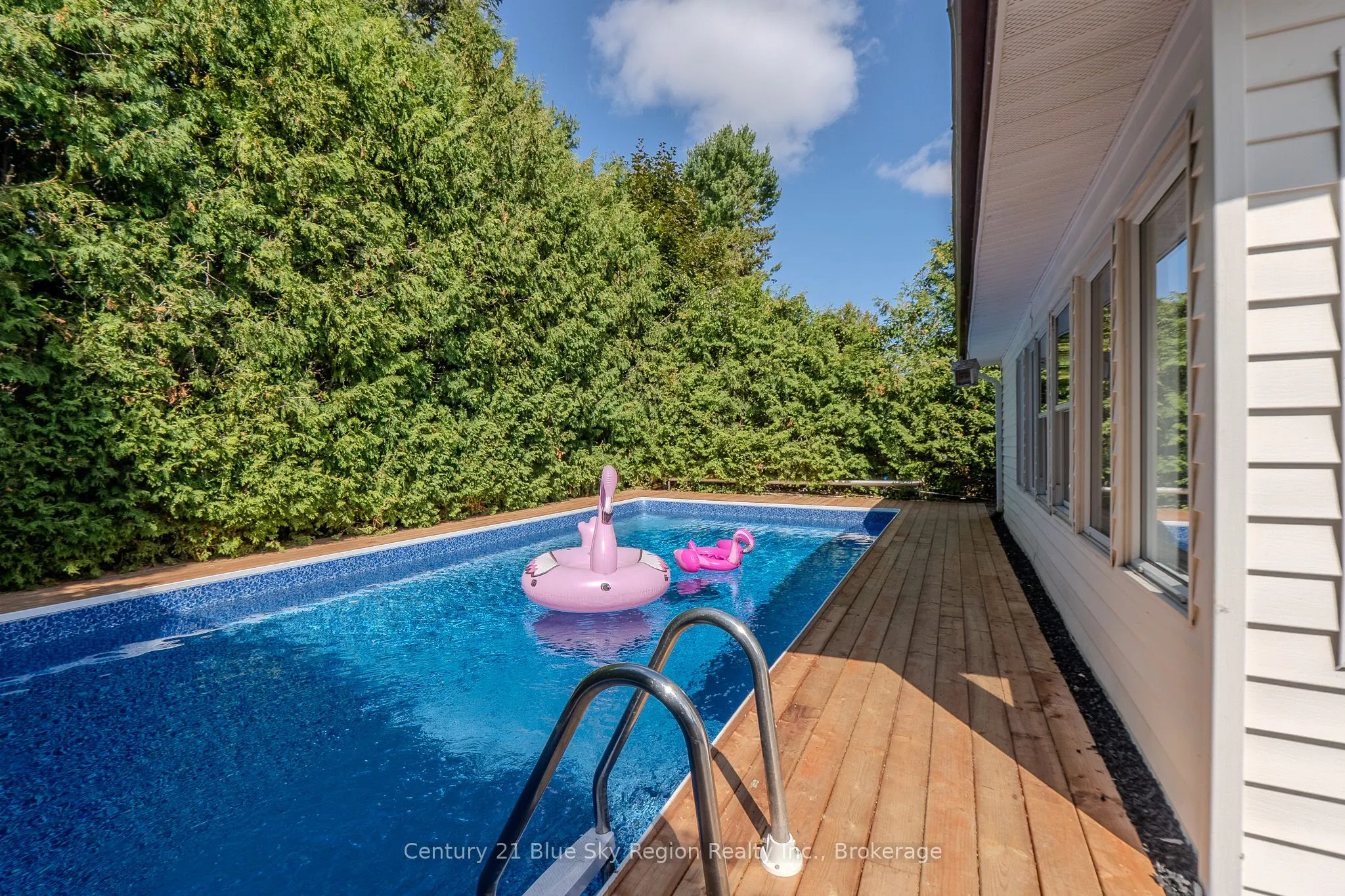 62 Strathcona Drive