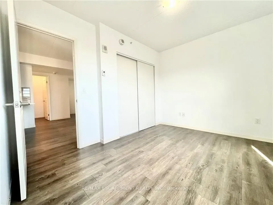 220 Cannon Street E, #302