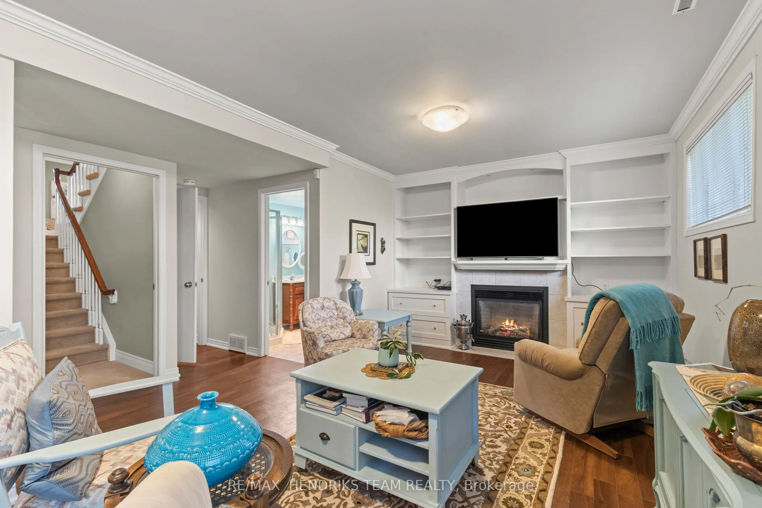 704 Vine Street