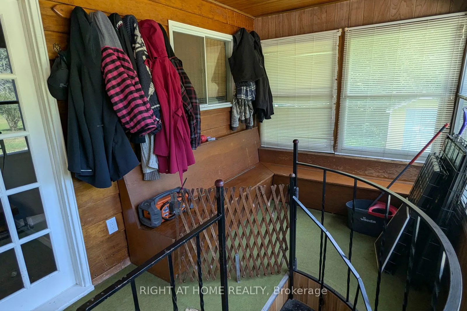 524 BALSAM CHUTES Road