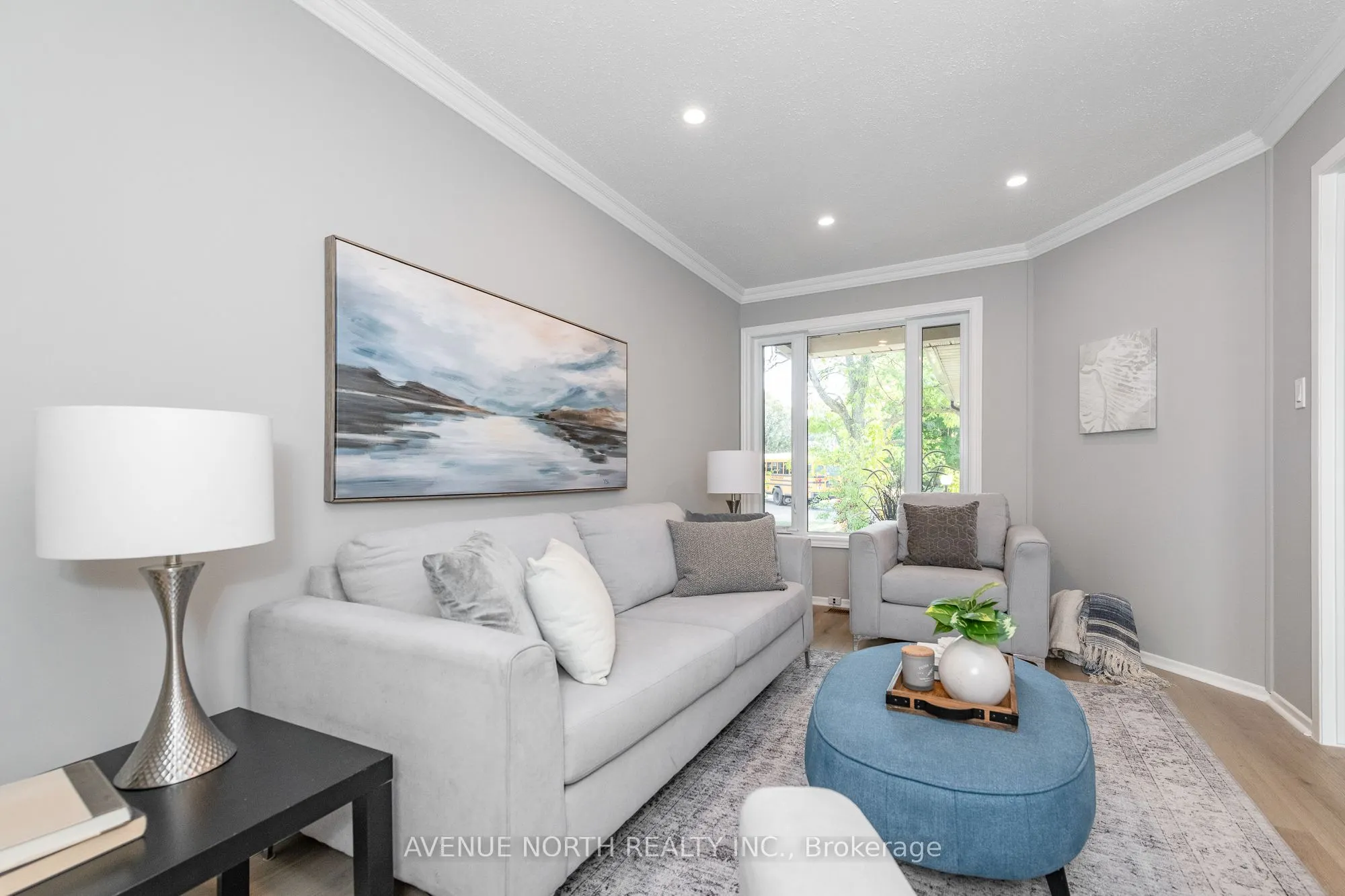2 CHICKASAW Crescent
