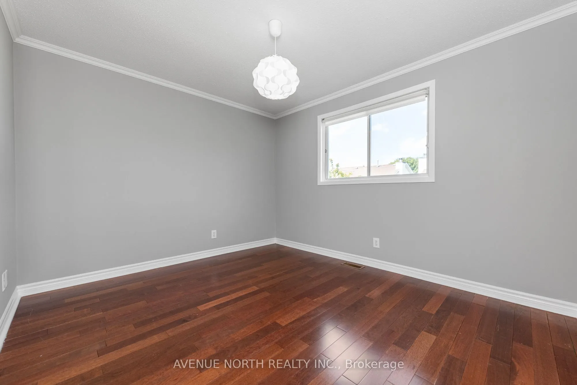 2 CHICKASAW Crescent