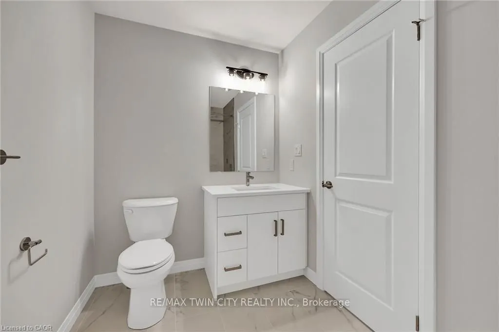 143 ELGIN Street N, #67
