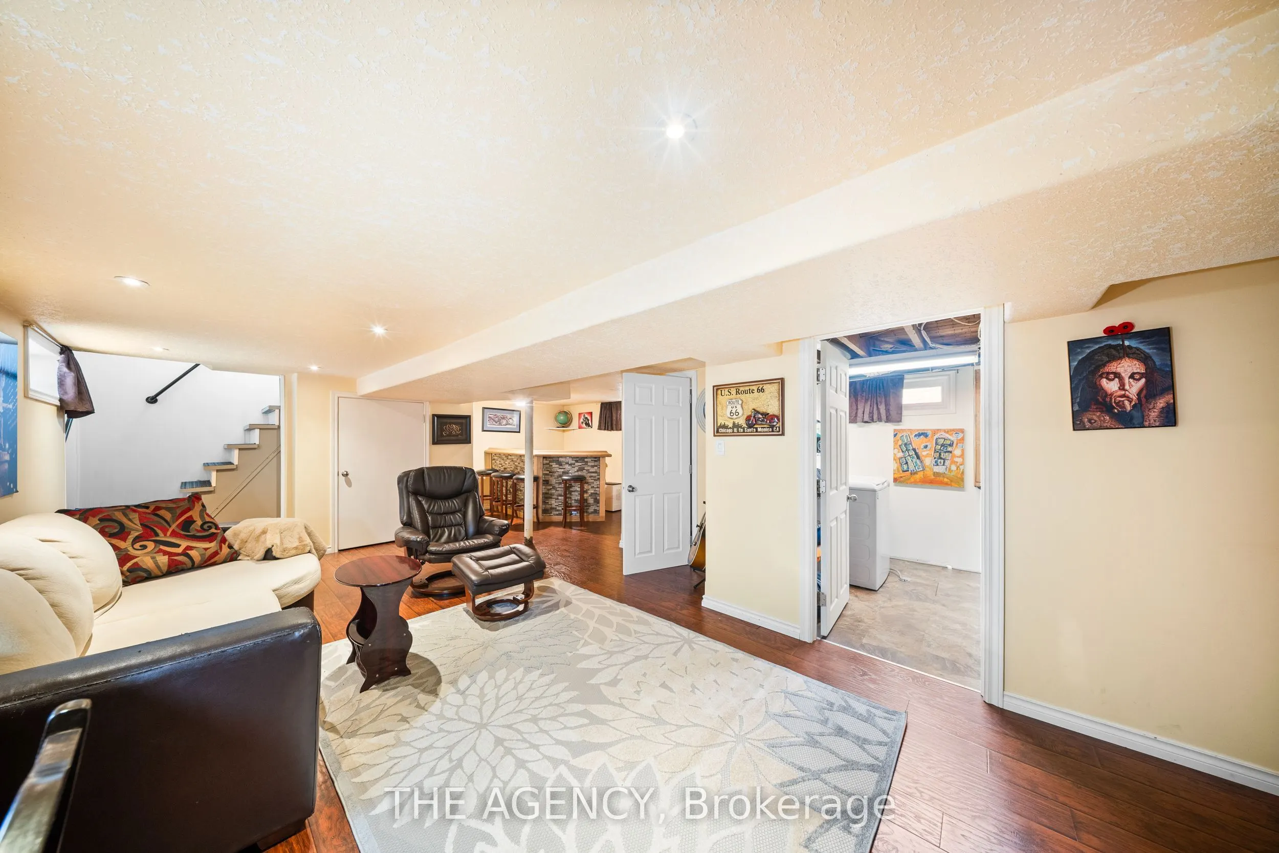 291 Maple Avenue
