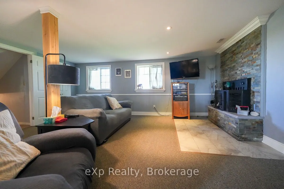 3595 Bruce Road 3