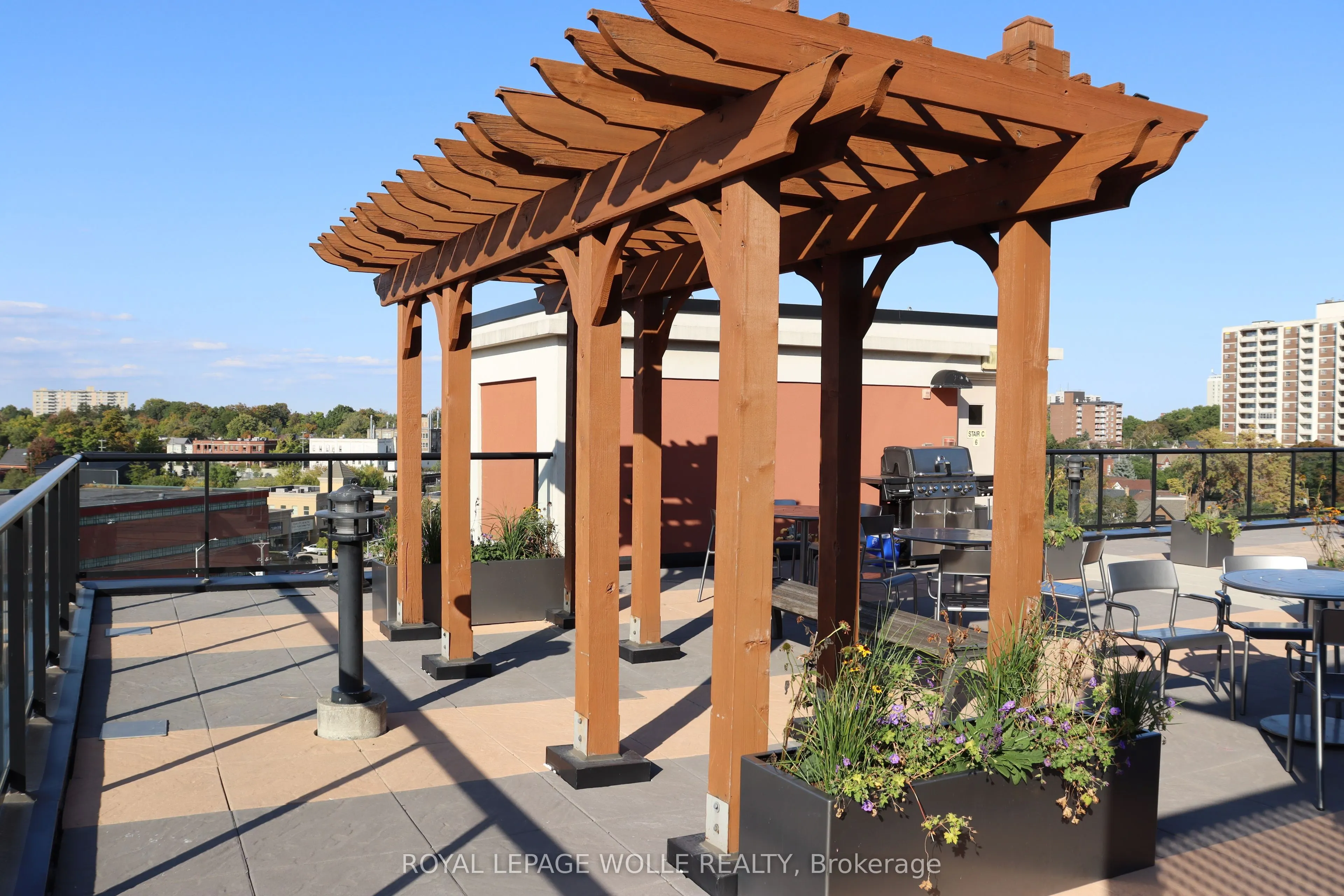 404 King Street W, #620