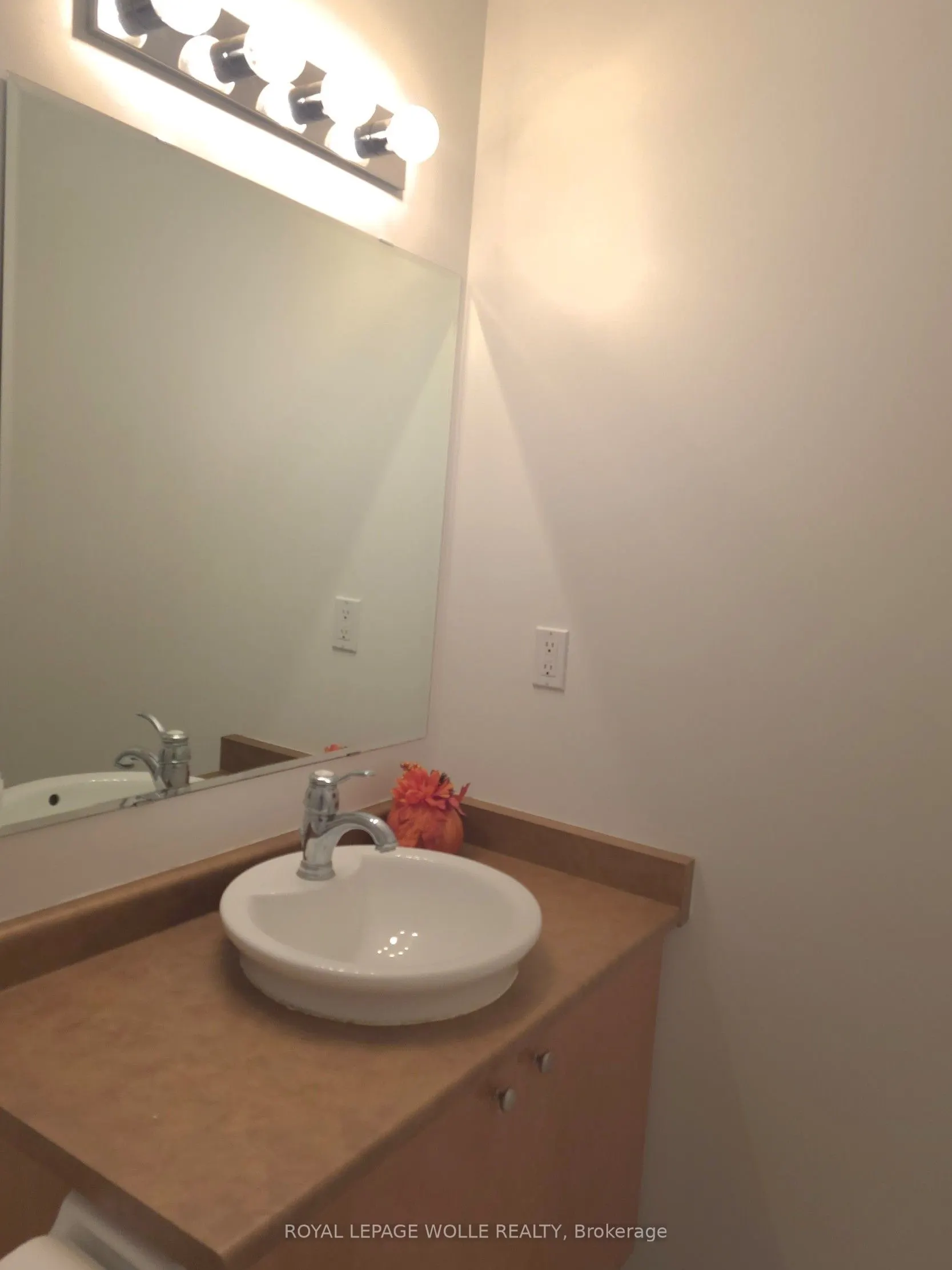 404 King Street W #620