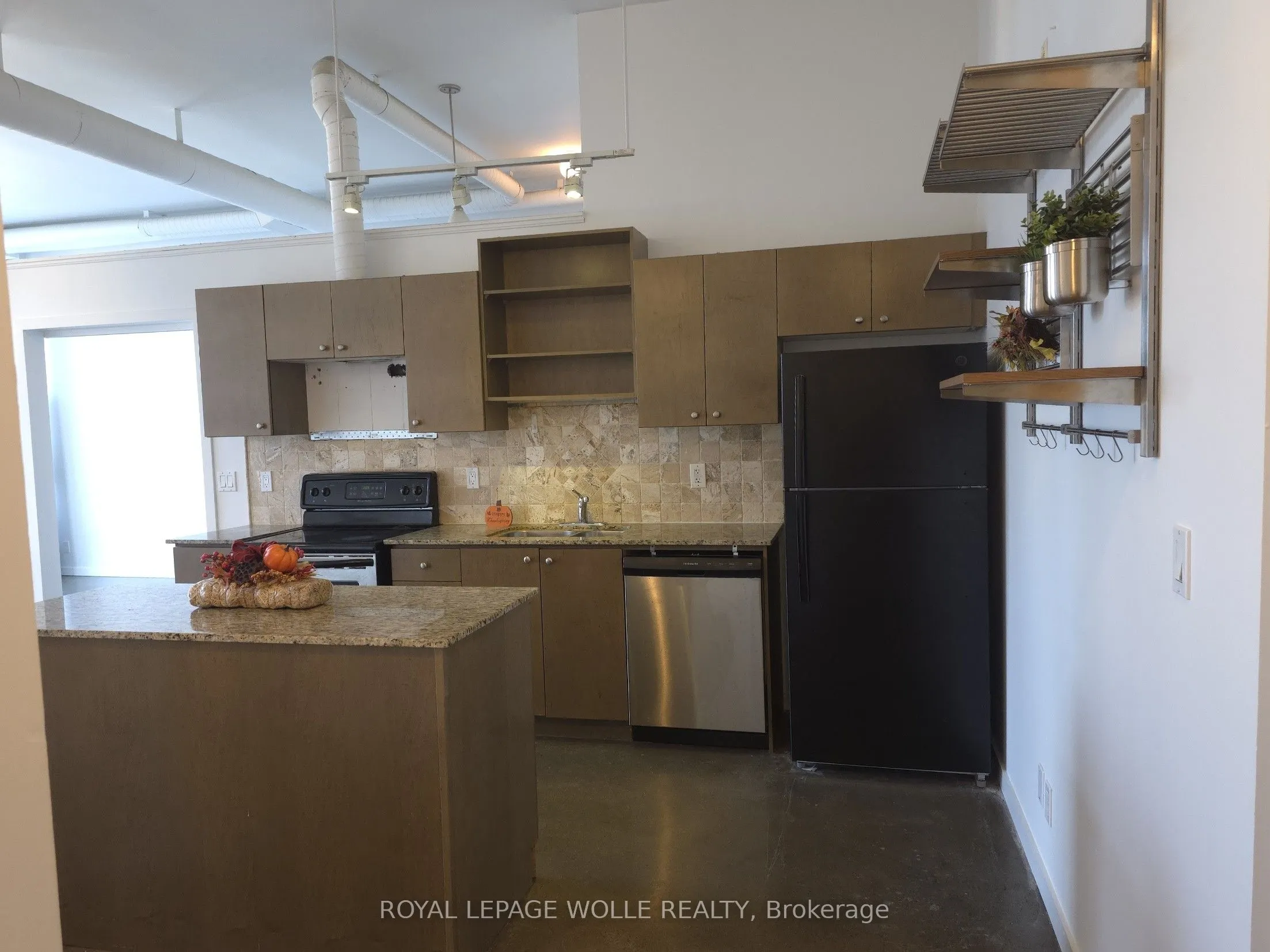 404 King Street W #620