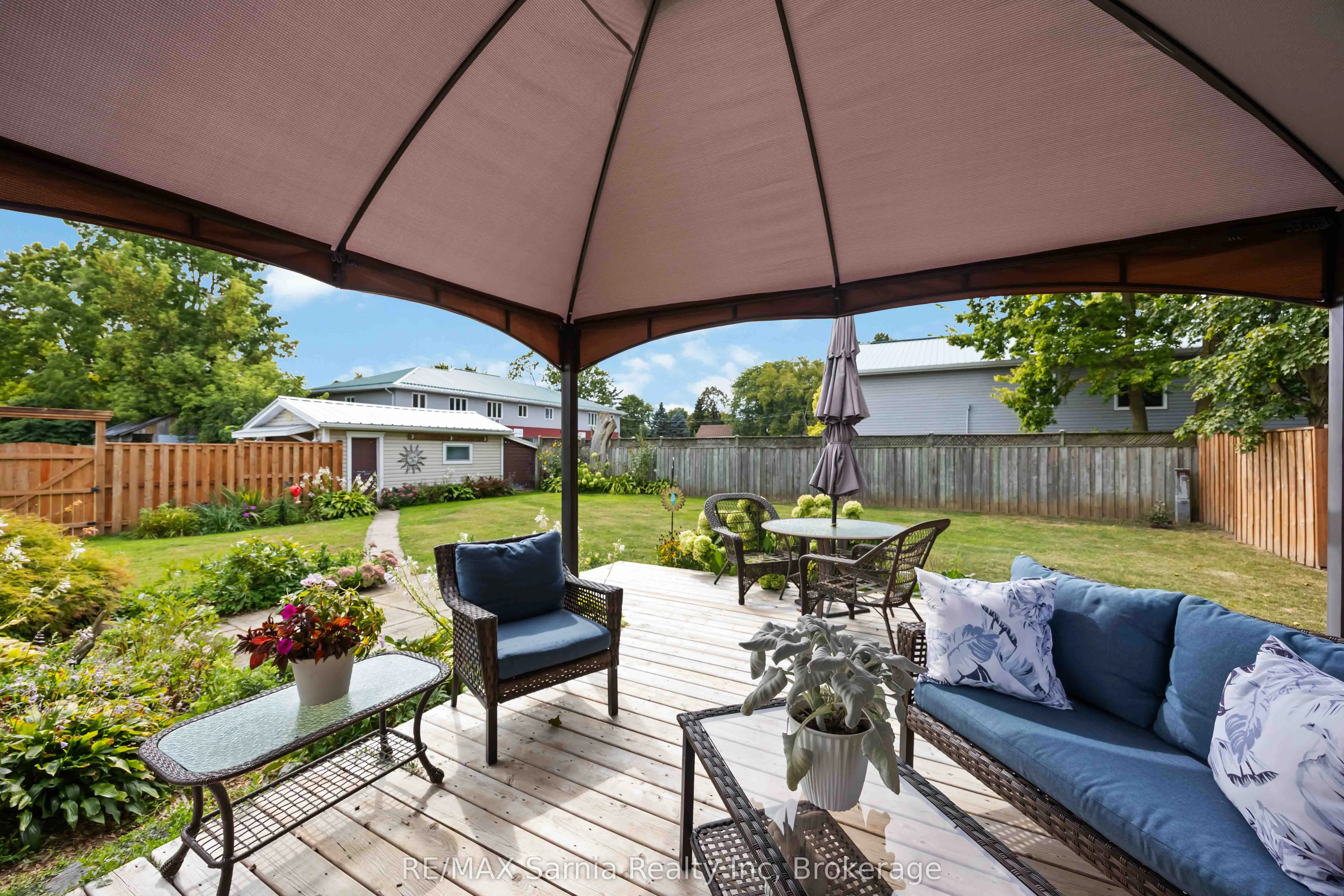 3239 Elgin Street