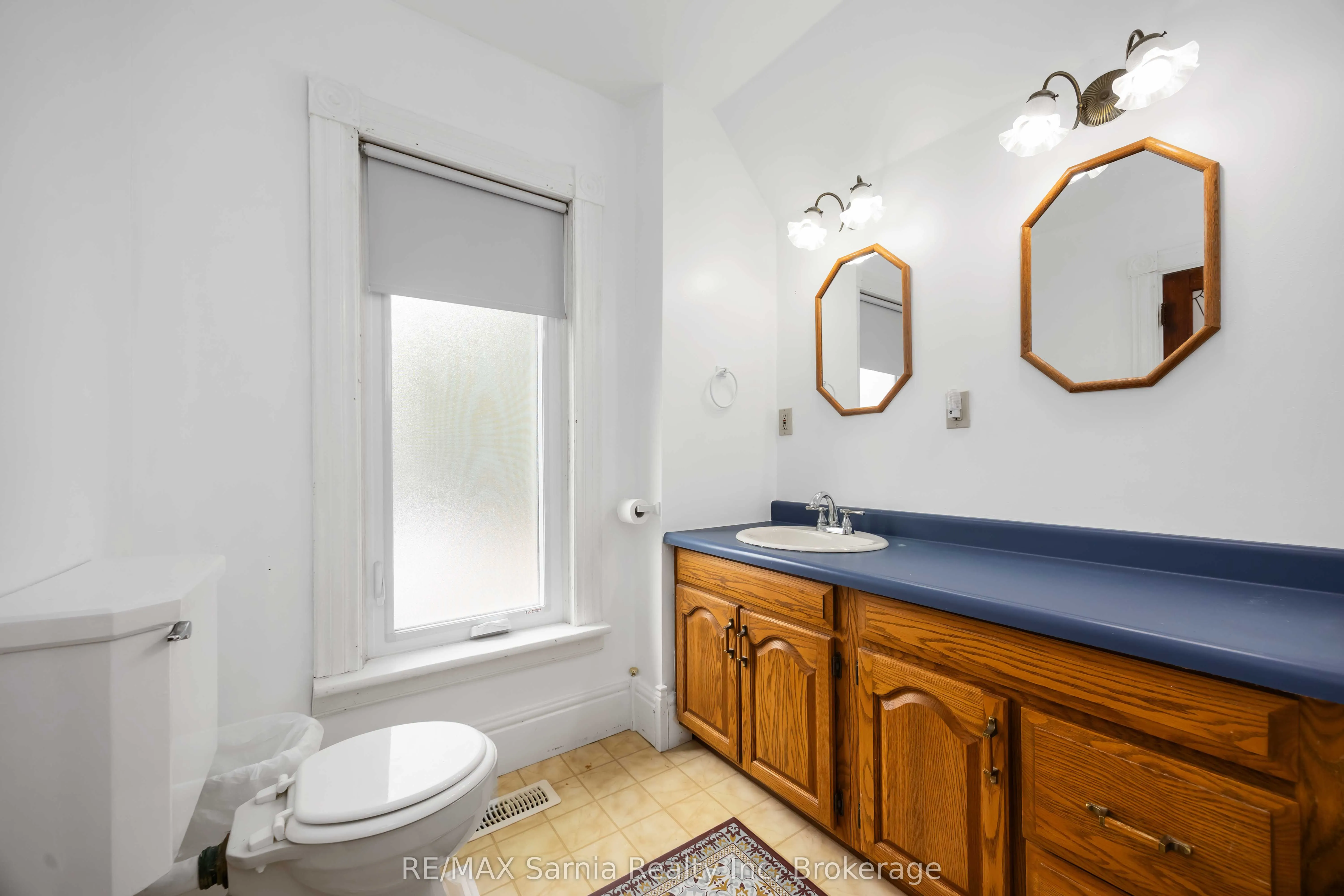 3239 Elgin Street