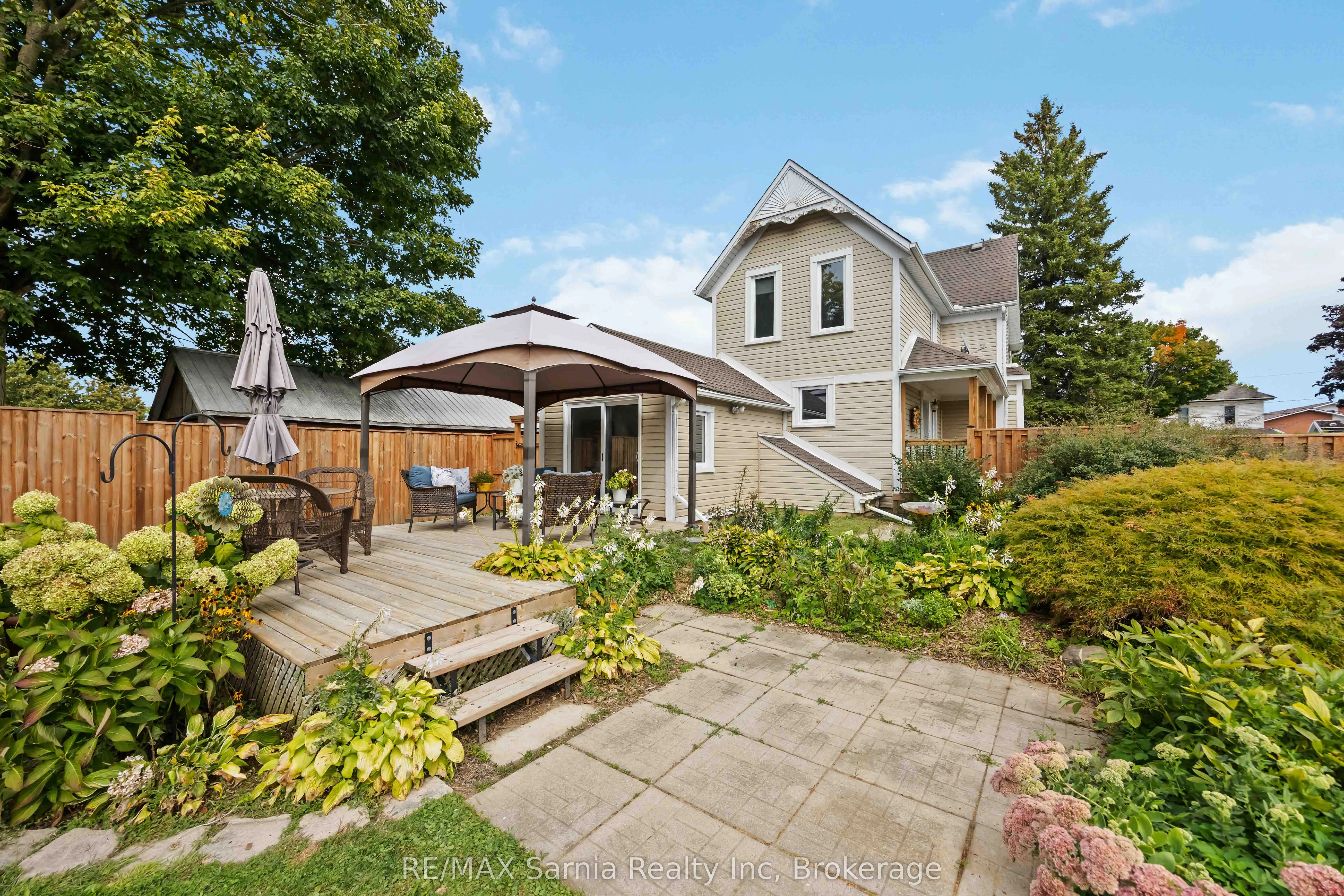 3239 Elgin Street