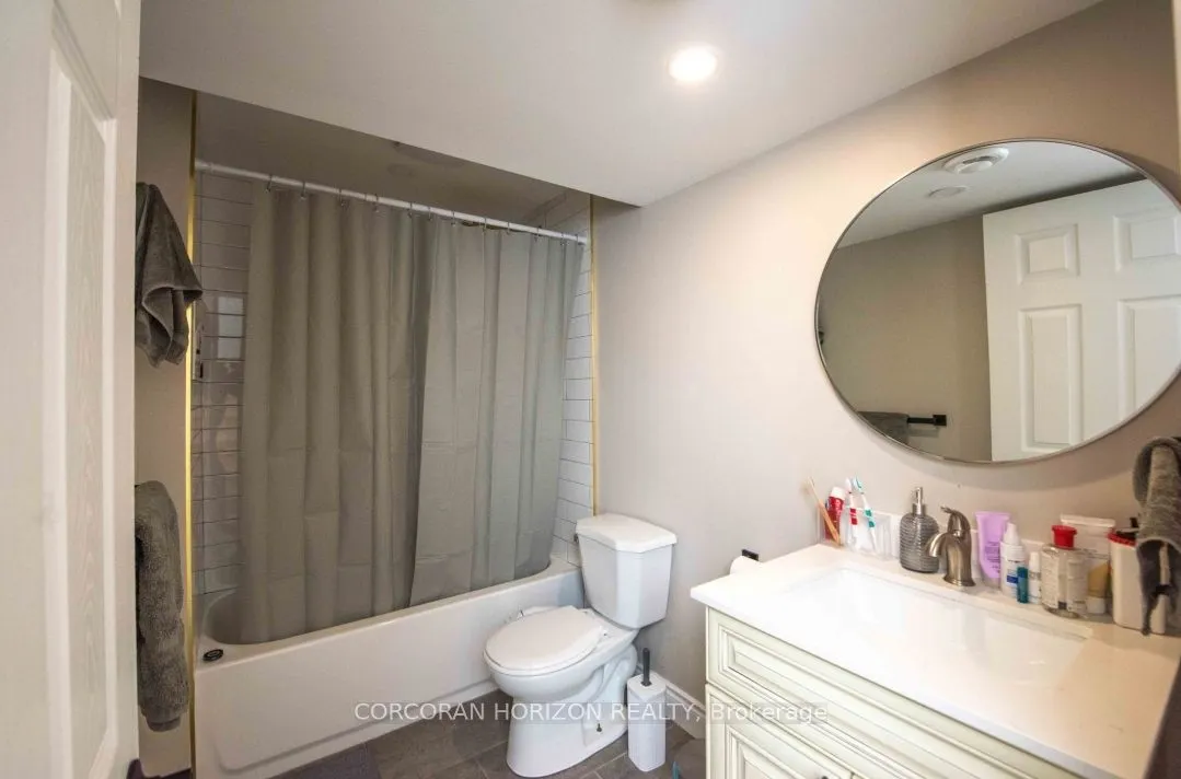 34 Peach Blossom Crescent, #2