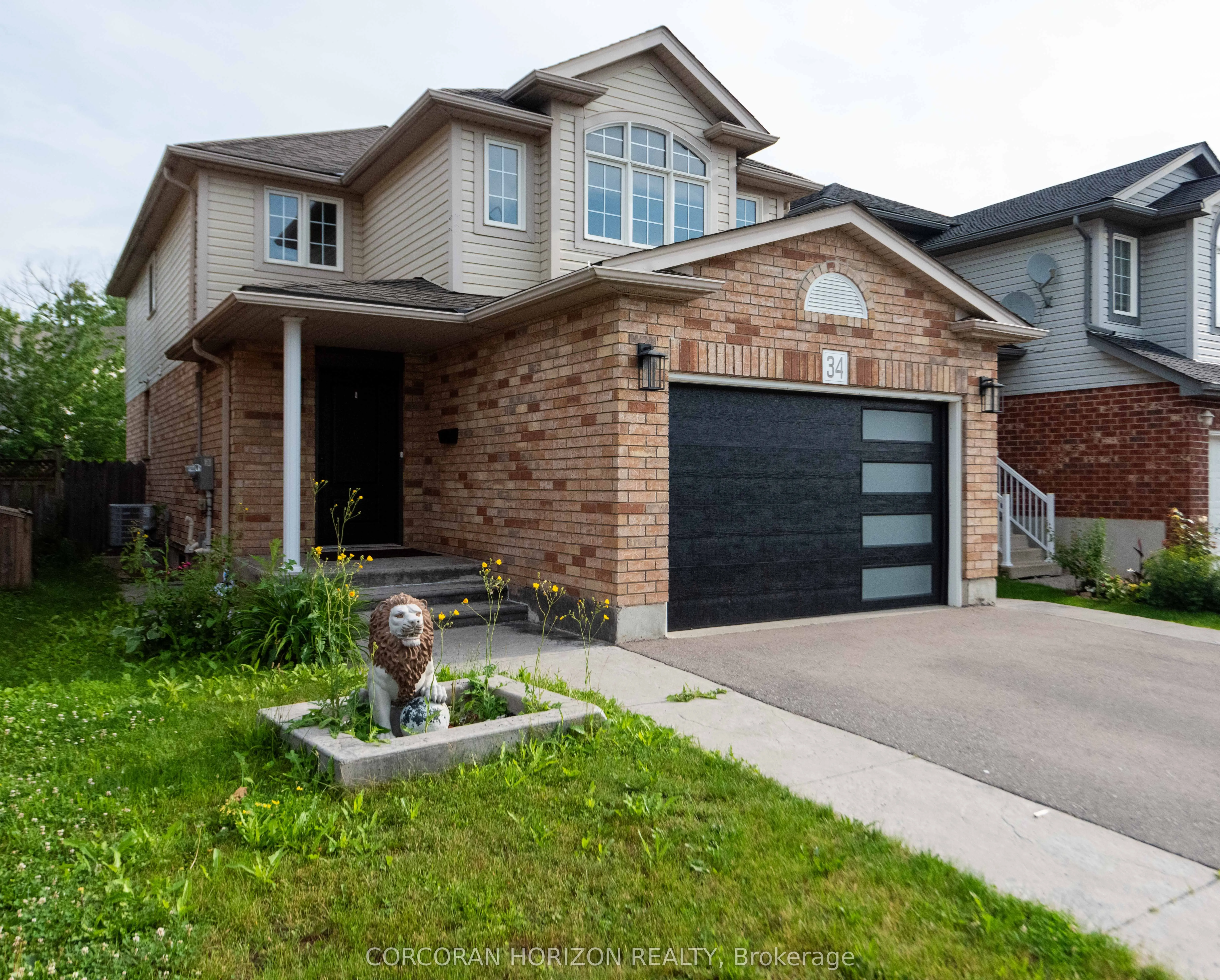 34 Peach Blossom Crescent, #2