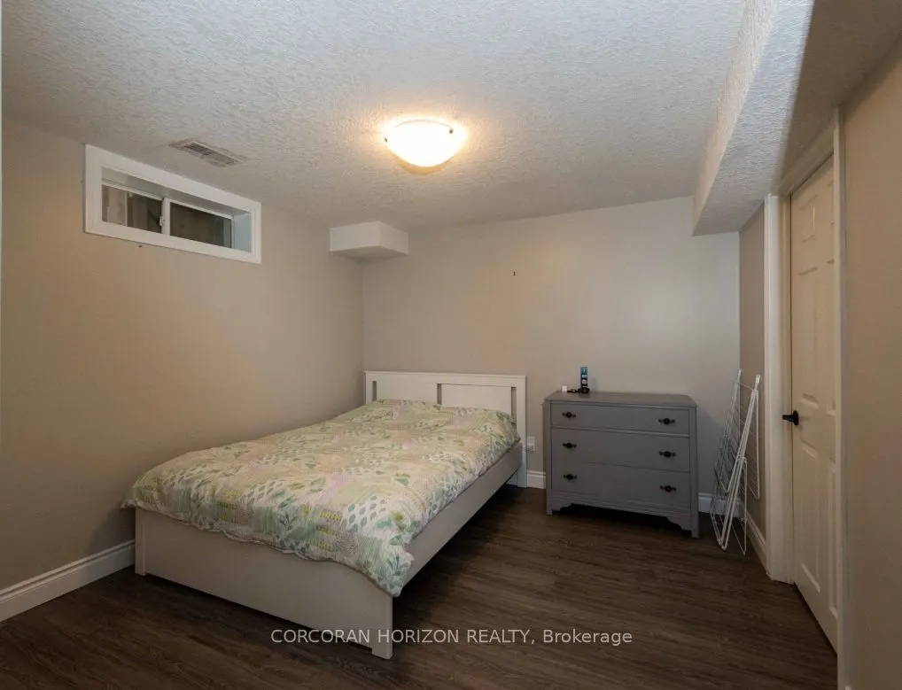 34 Peach Blossom Crescent, #2