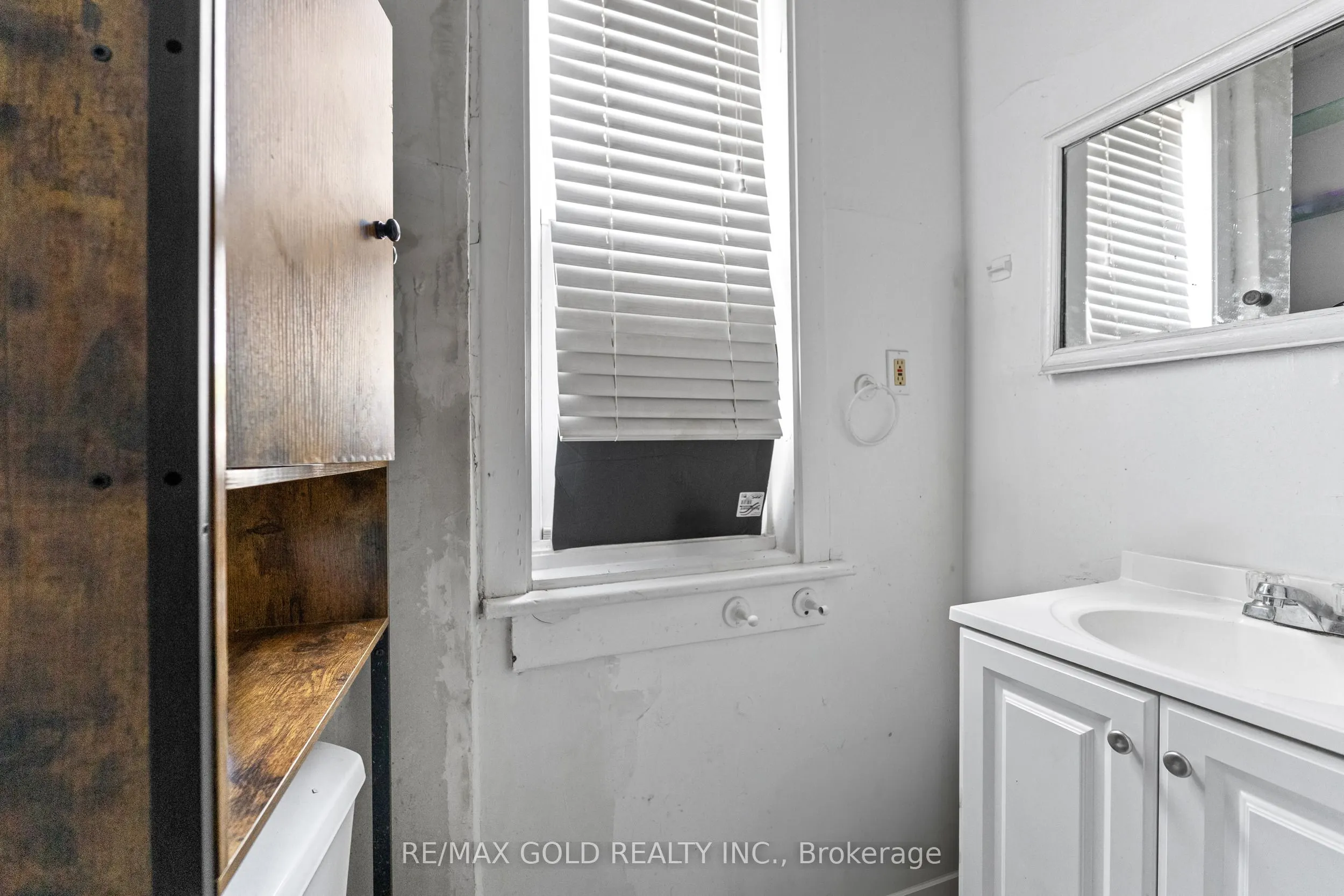 5899 MAIN Street