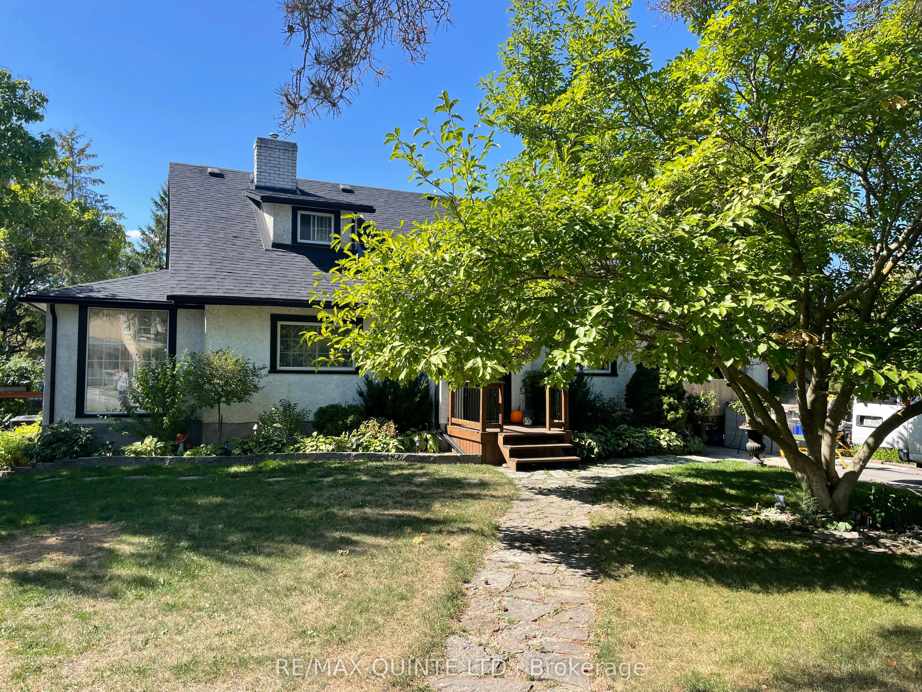71 Trent Street N
