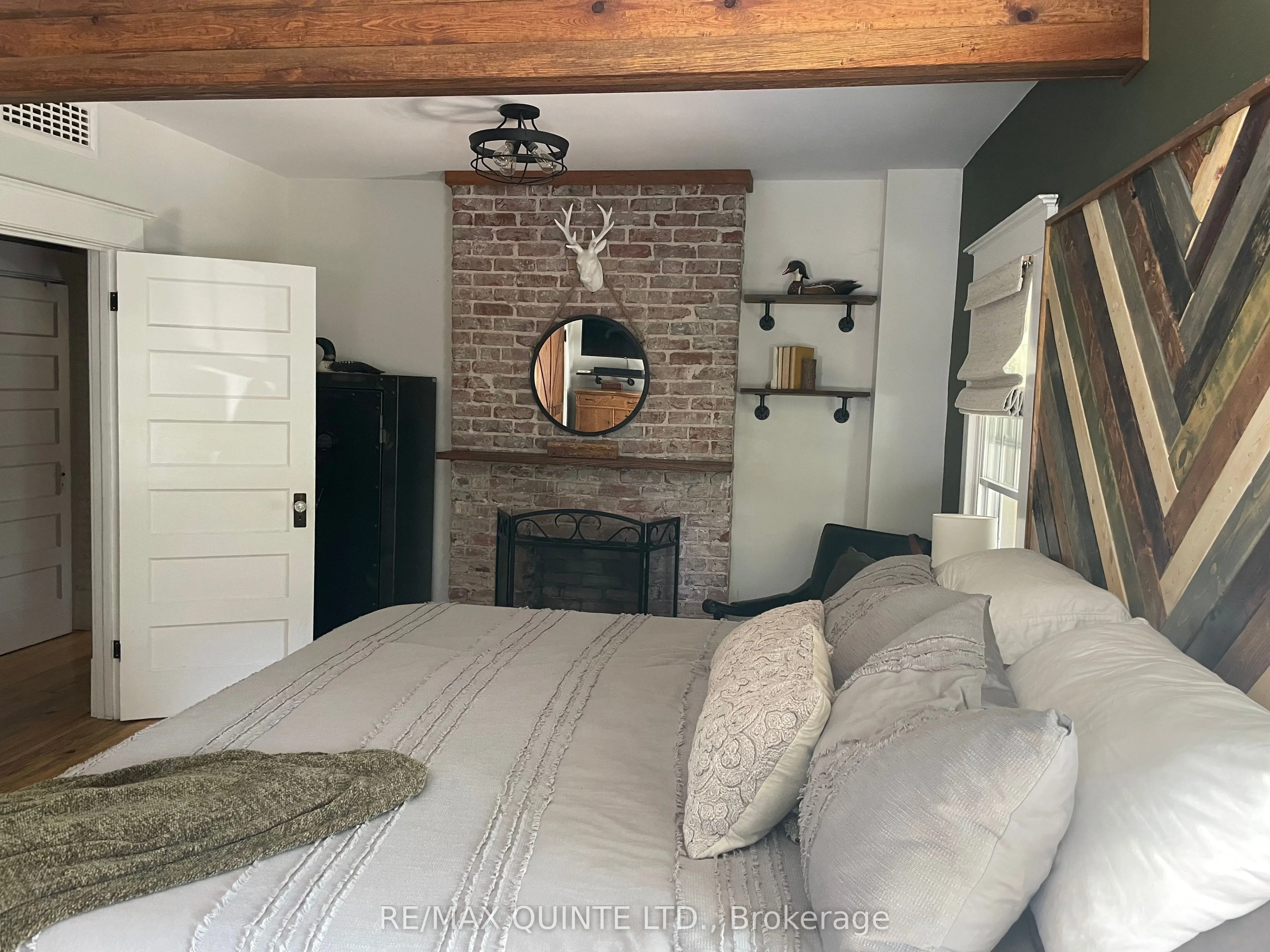 71 Trent Street N