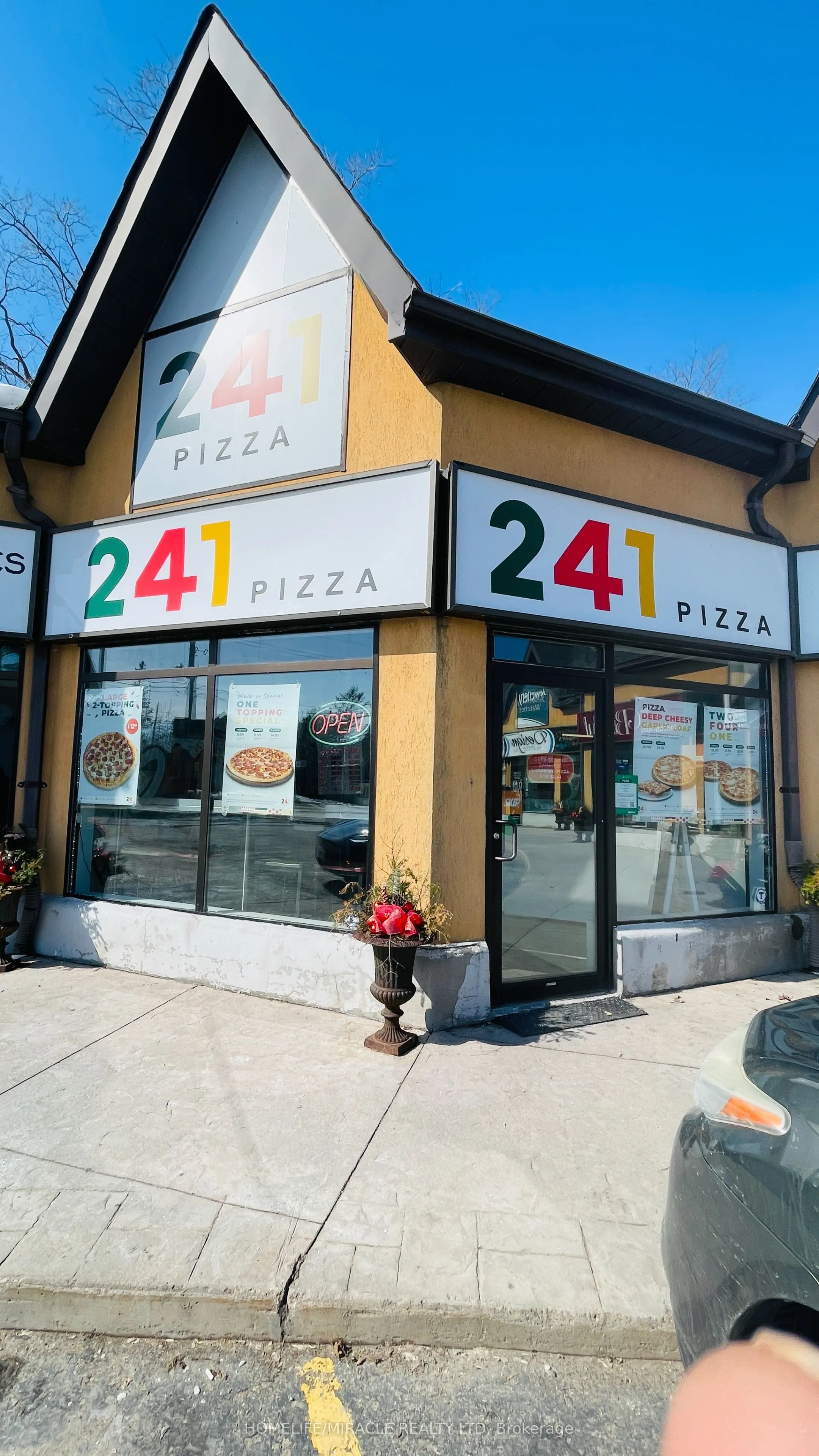 230-232 Kent Street W, #3