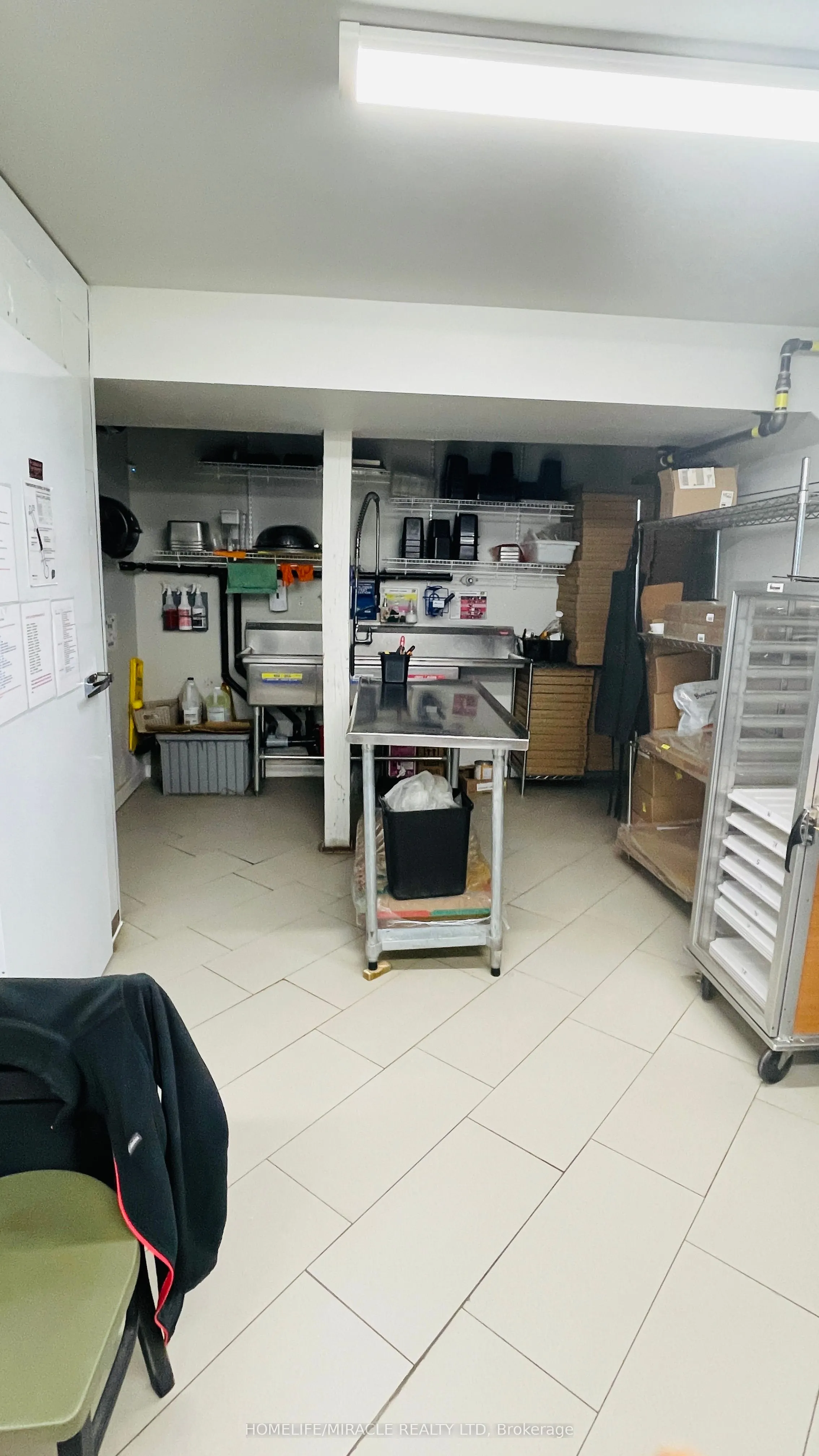 230-232 Kent Street W, #3