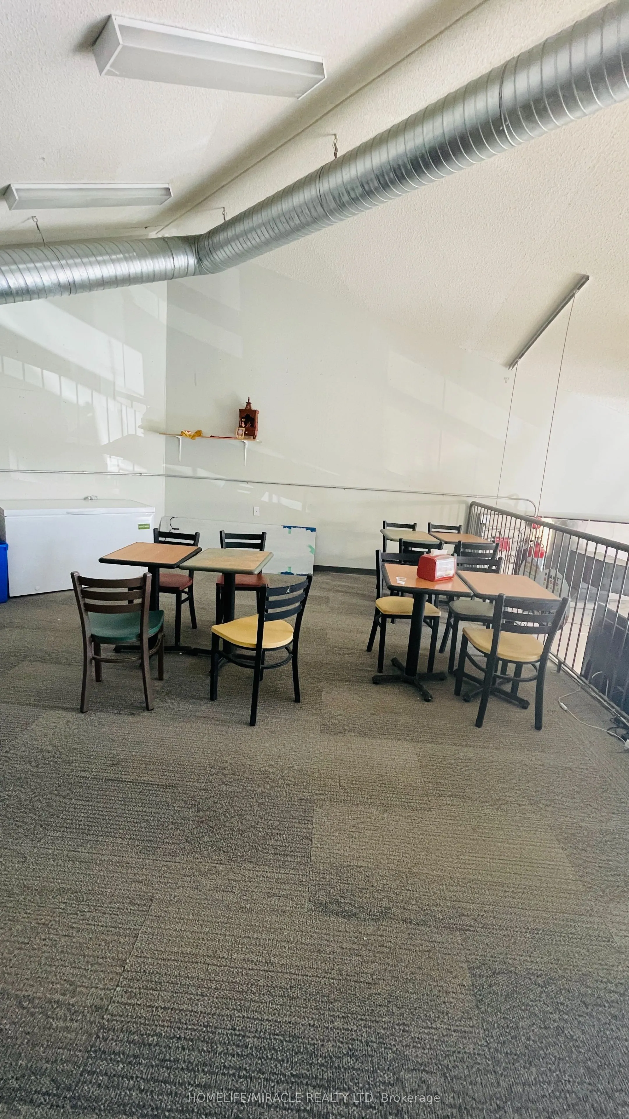 230-232 Kent Street W, #3
