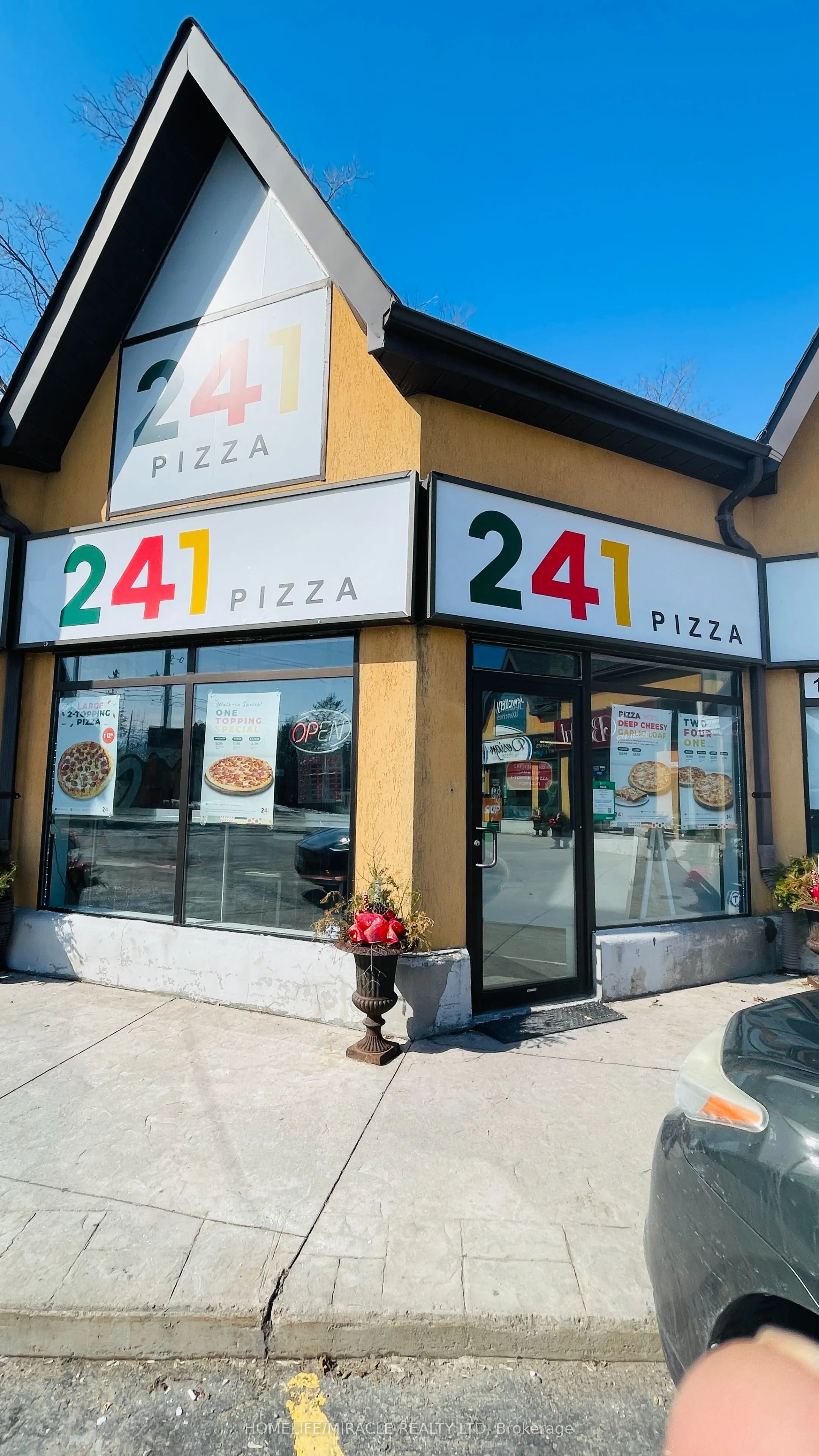 230-232 Kent Street W, #3