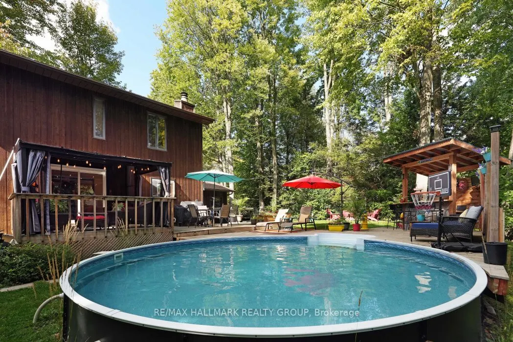 5498 Edgewater Drive