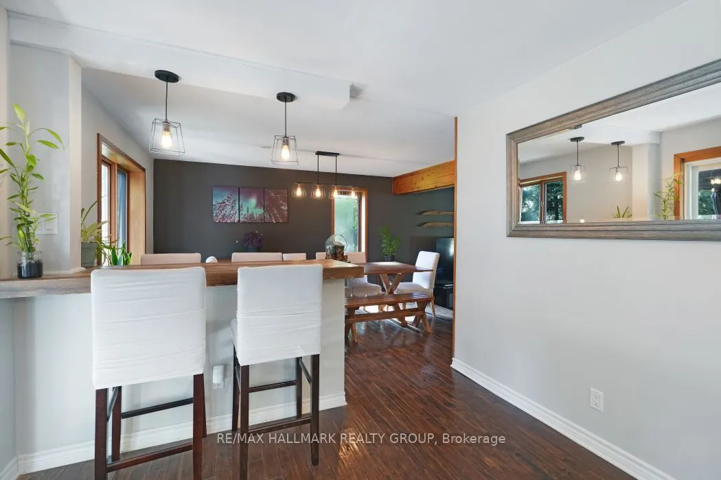 5498 Edgewater Drive
