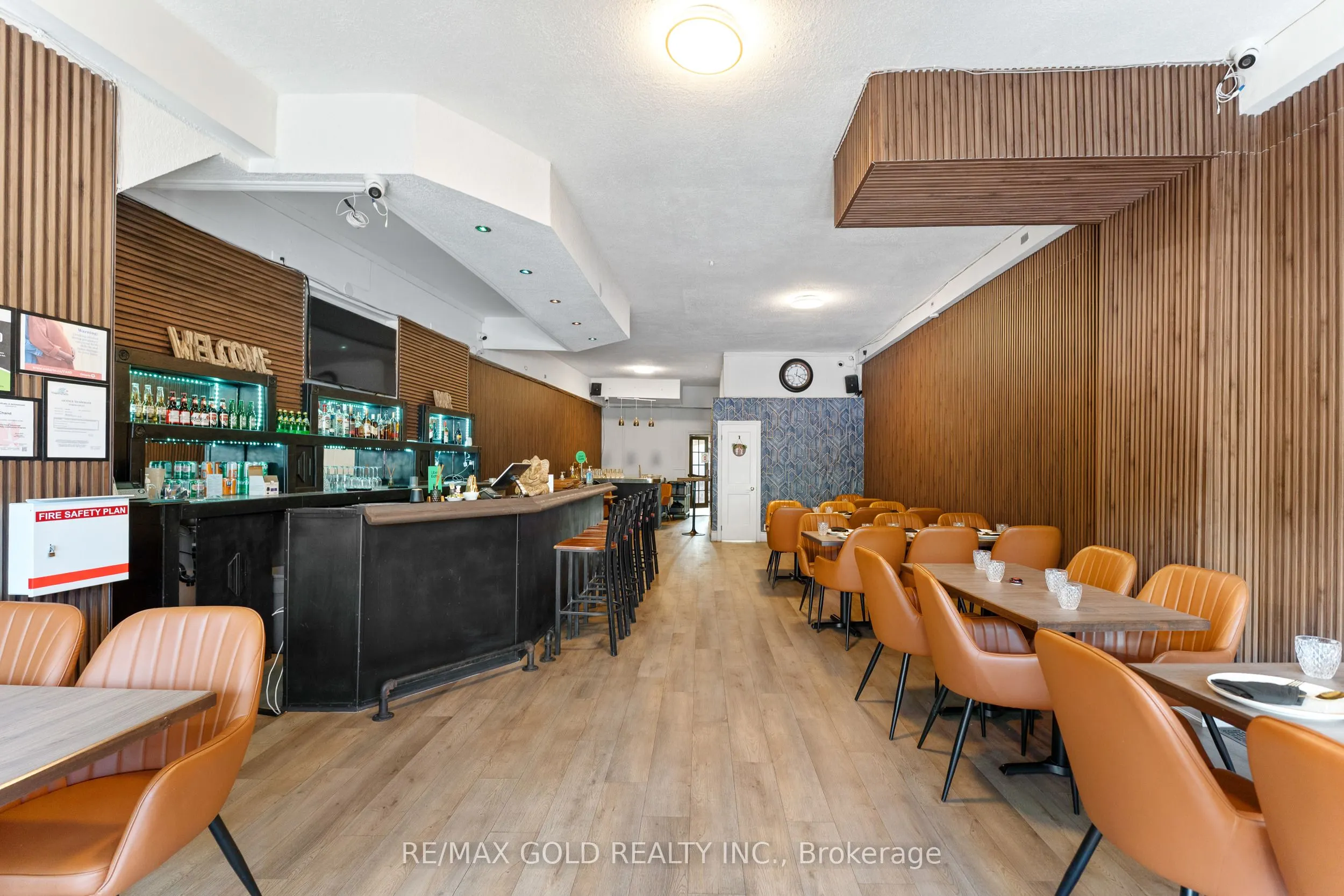 5899 Main Street