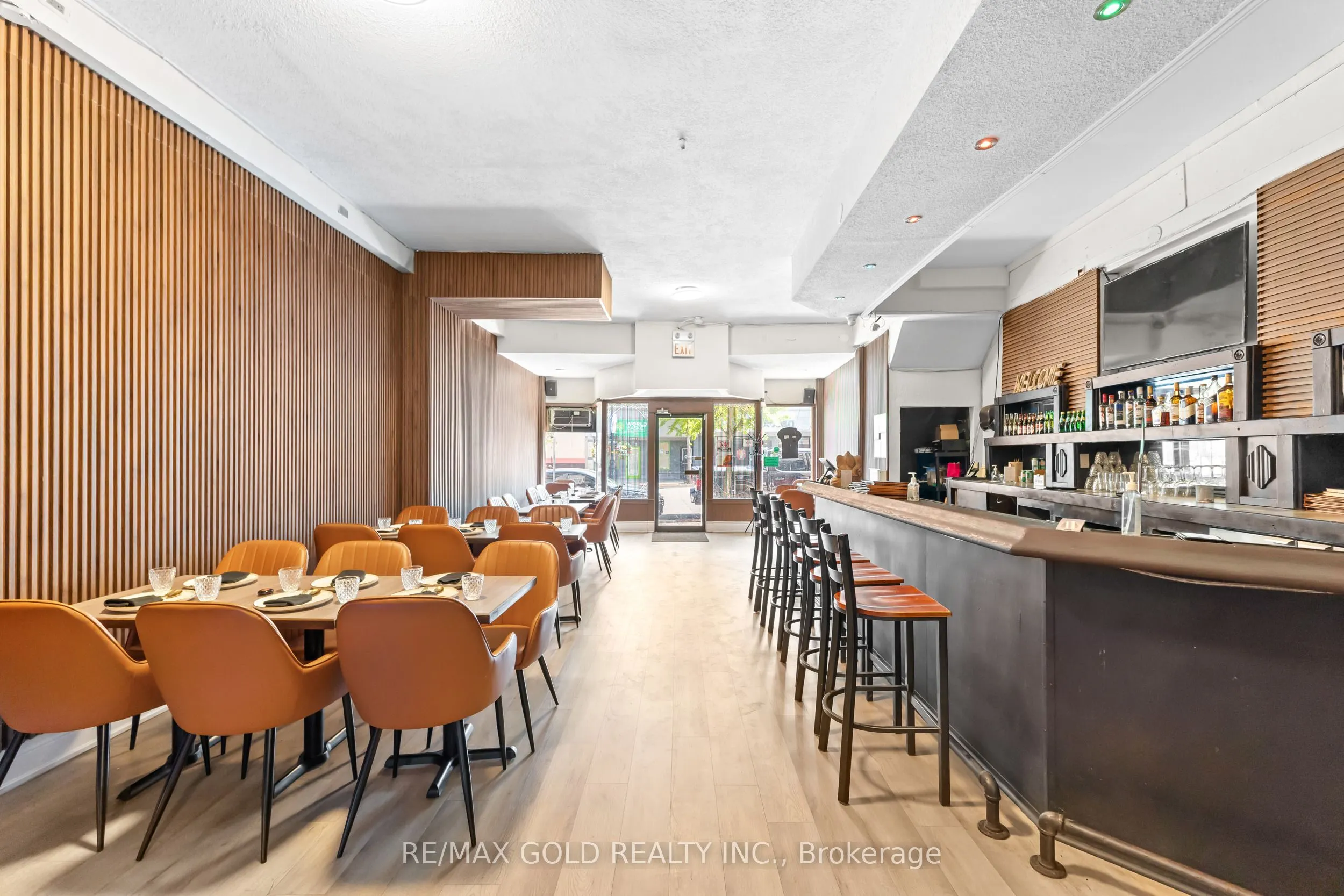 5899 Main Street