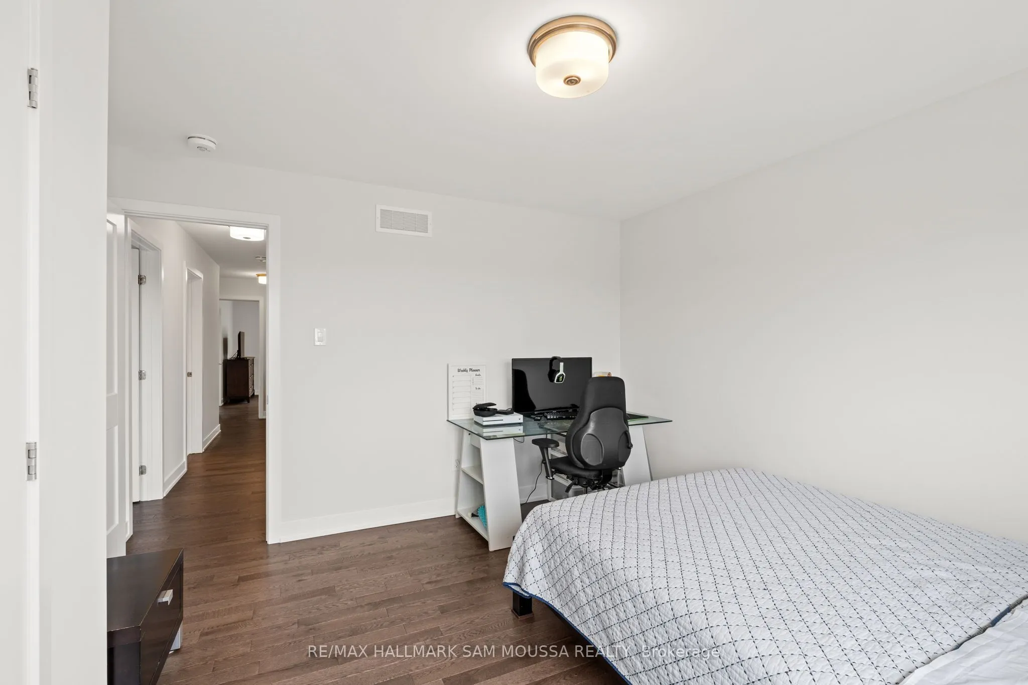 33 Mac Beattie Drive