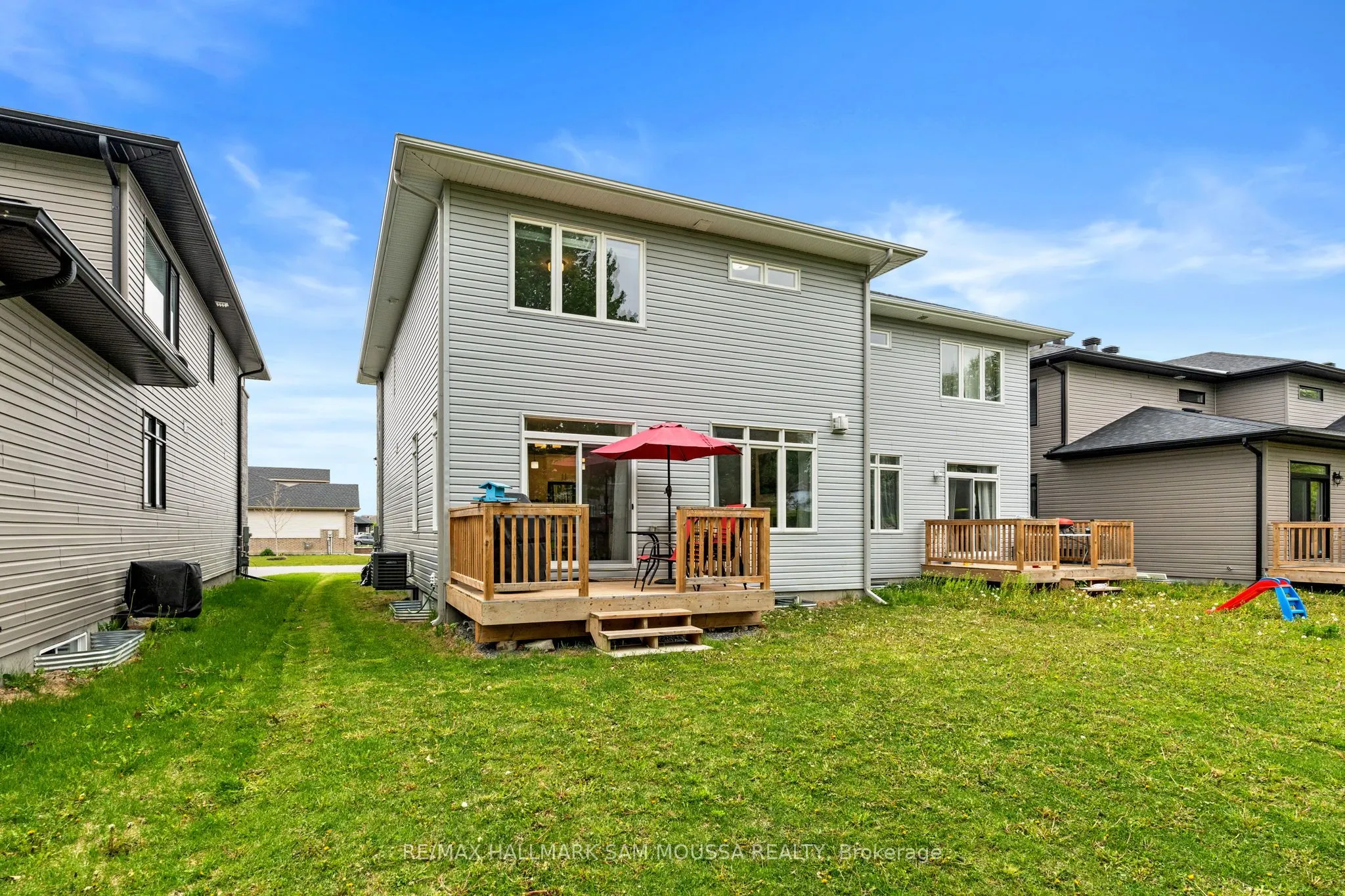 33 Mac Beattie Drive