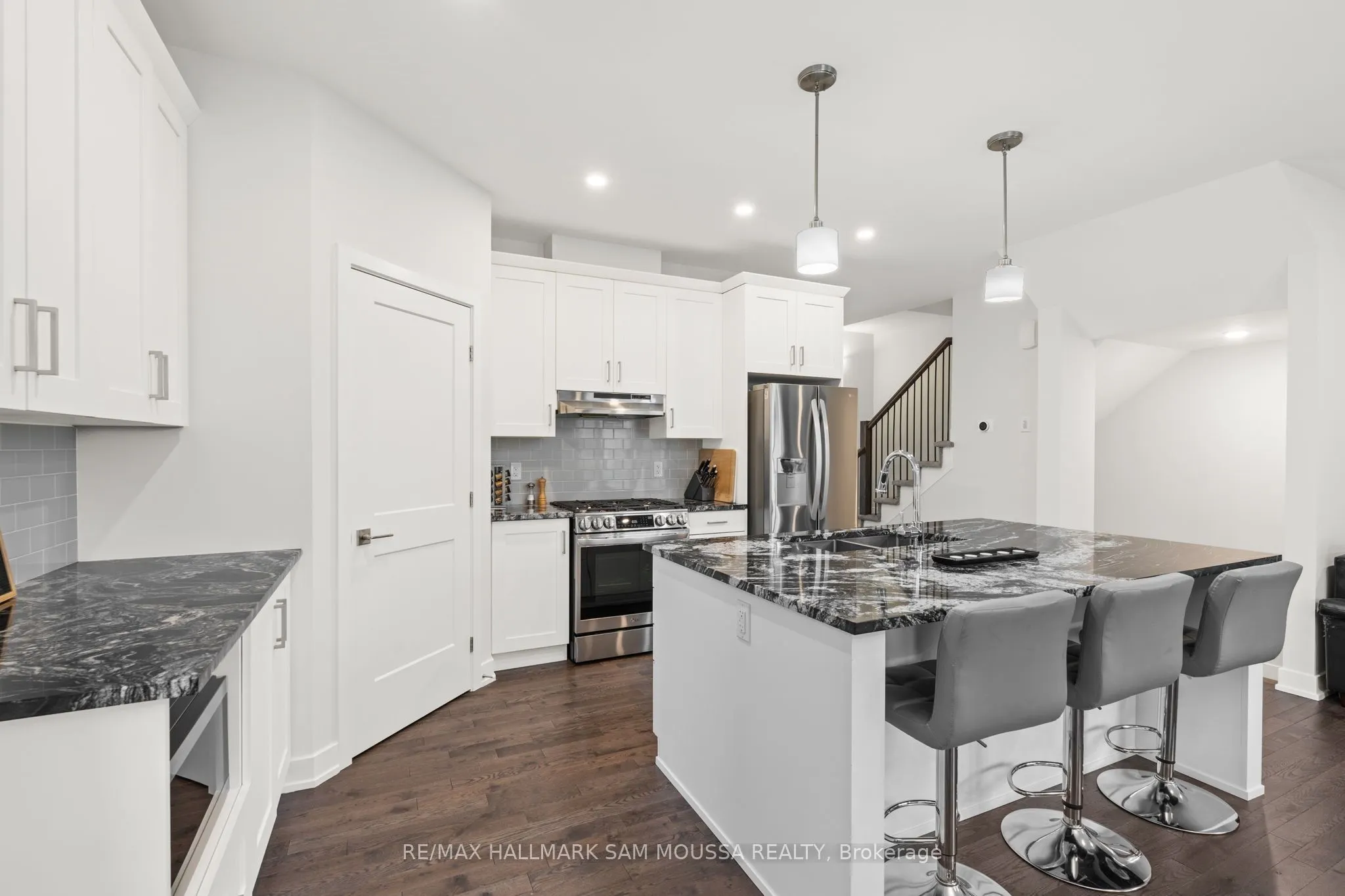33 Mac Beattie Drive