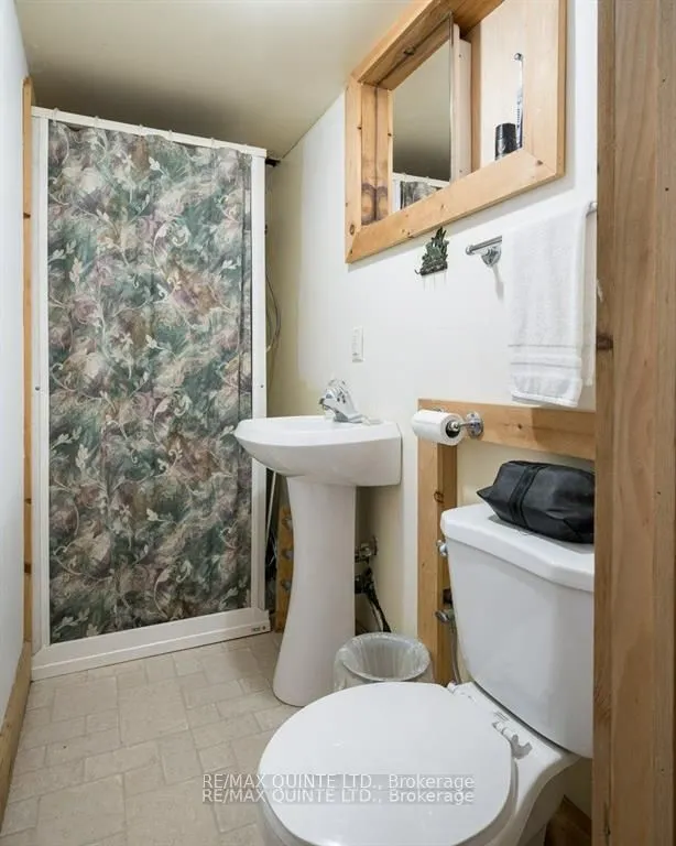 348 River Street W
