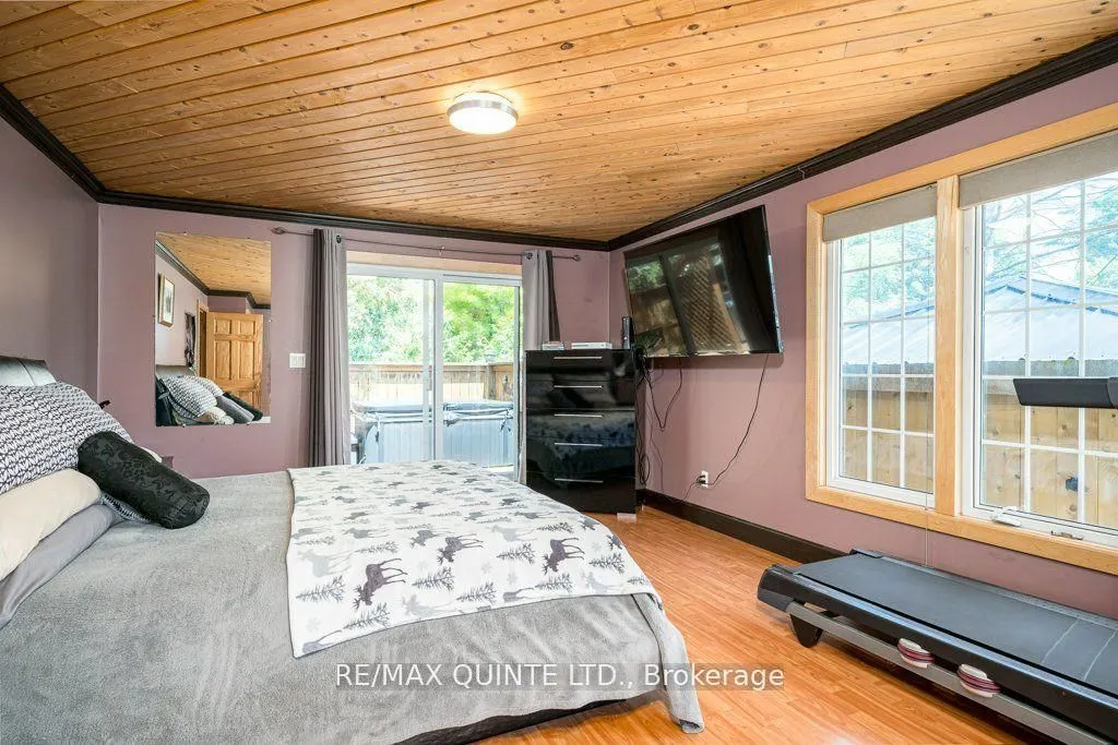 348 River Street W