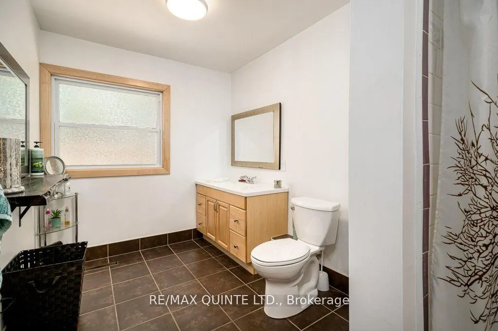 348 River Street W