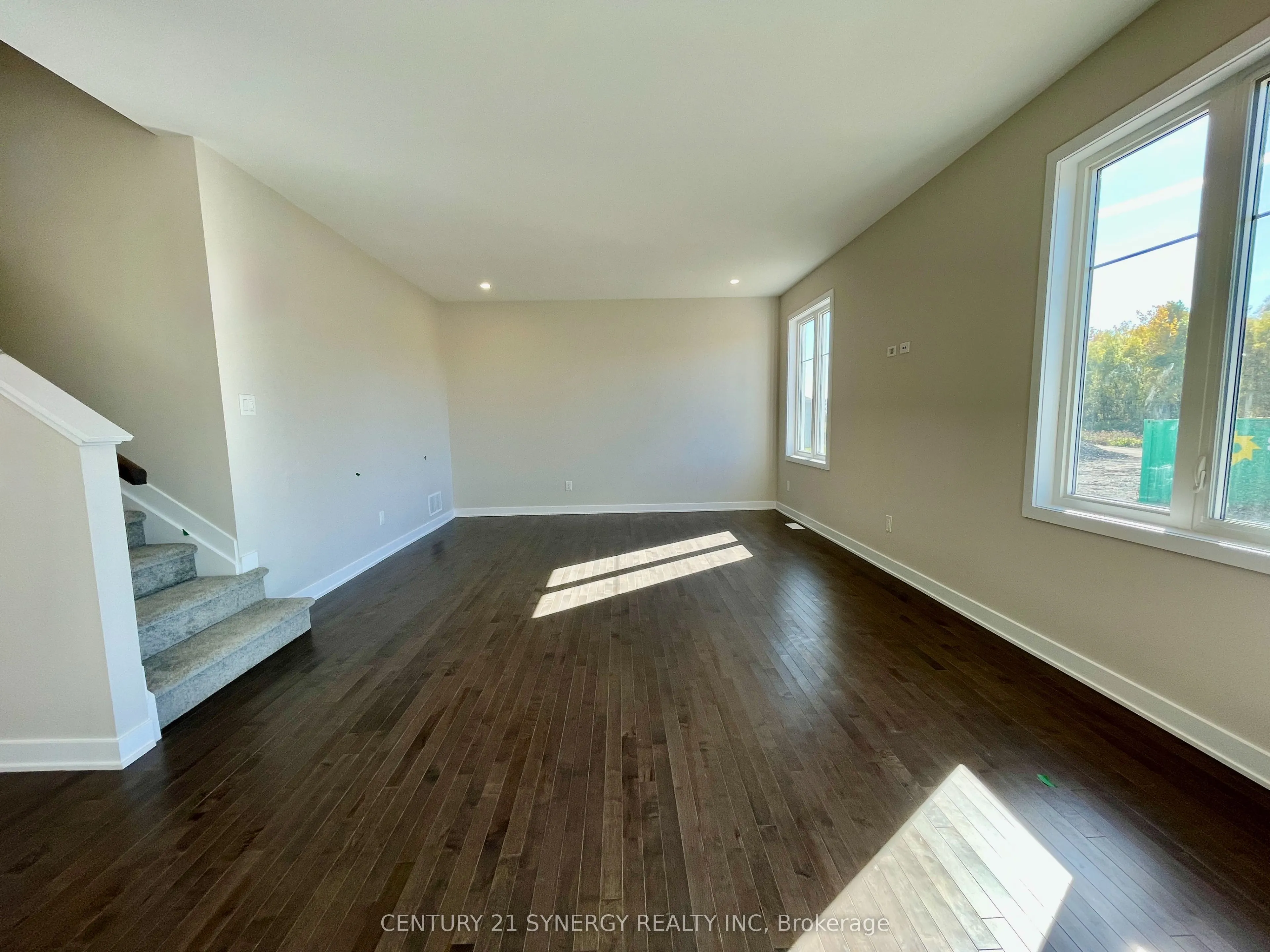 862 Henslows Circle